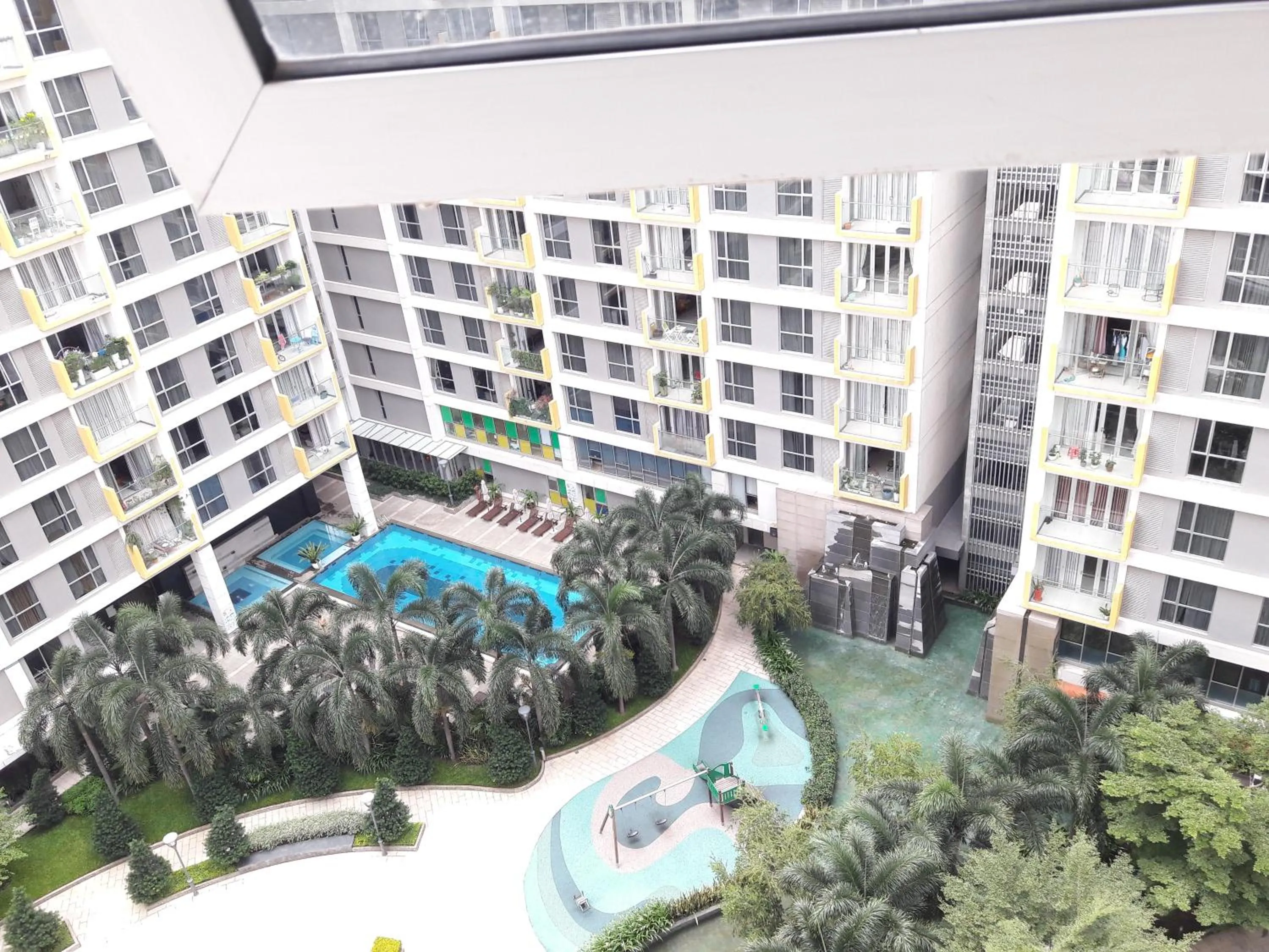 Garden in Bluesky Serviced Apartment Airport Plaza