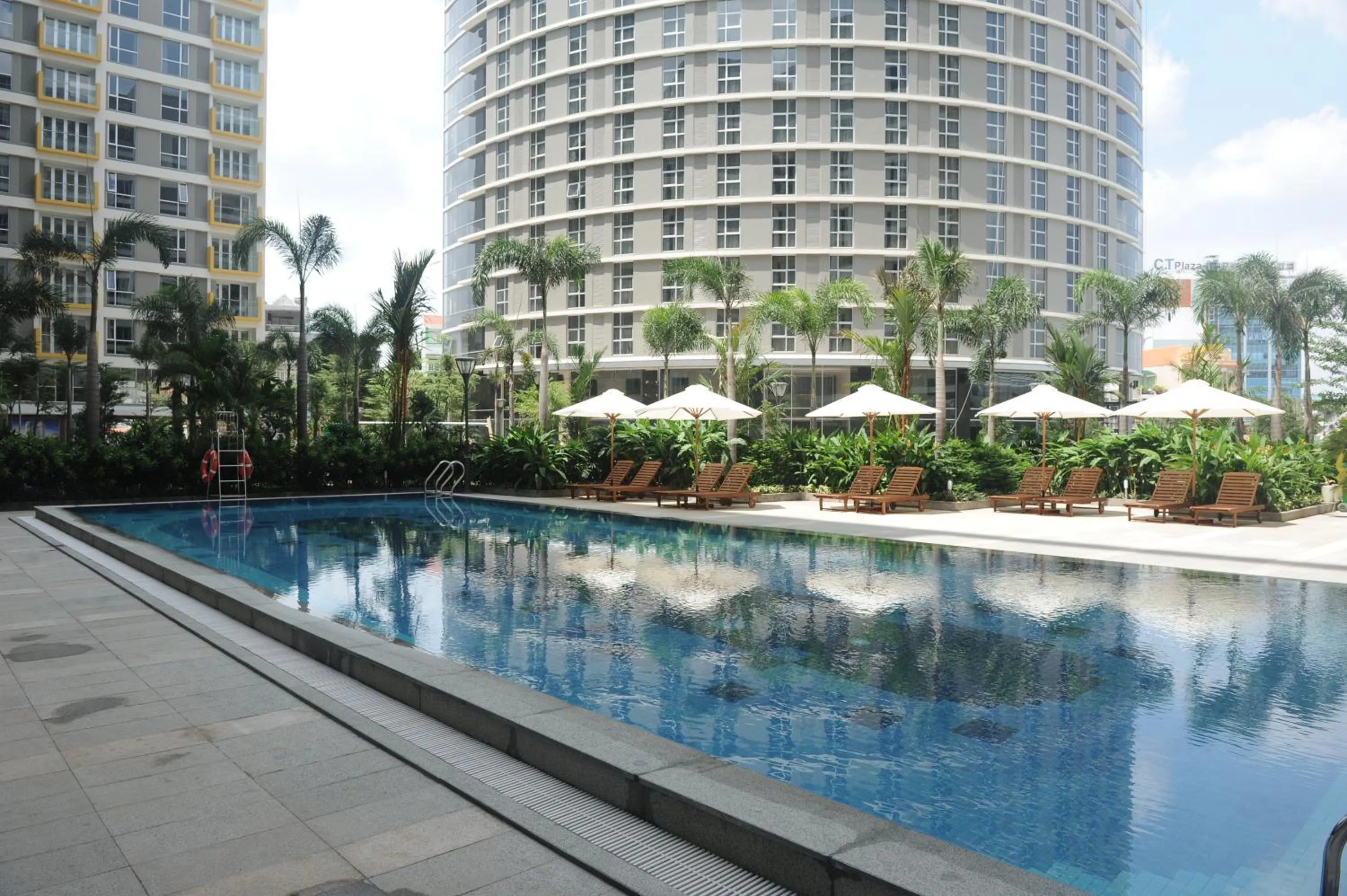 Swimming pool in Bluesky Serviced Apartment Airport Plaza