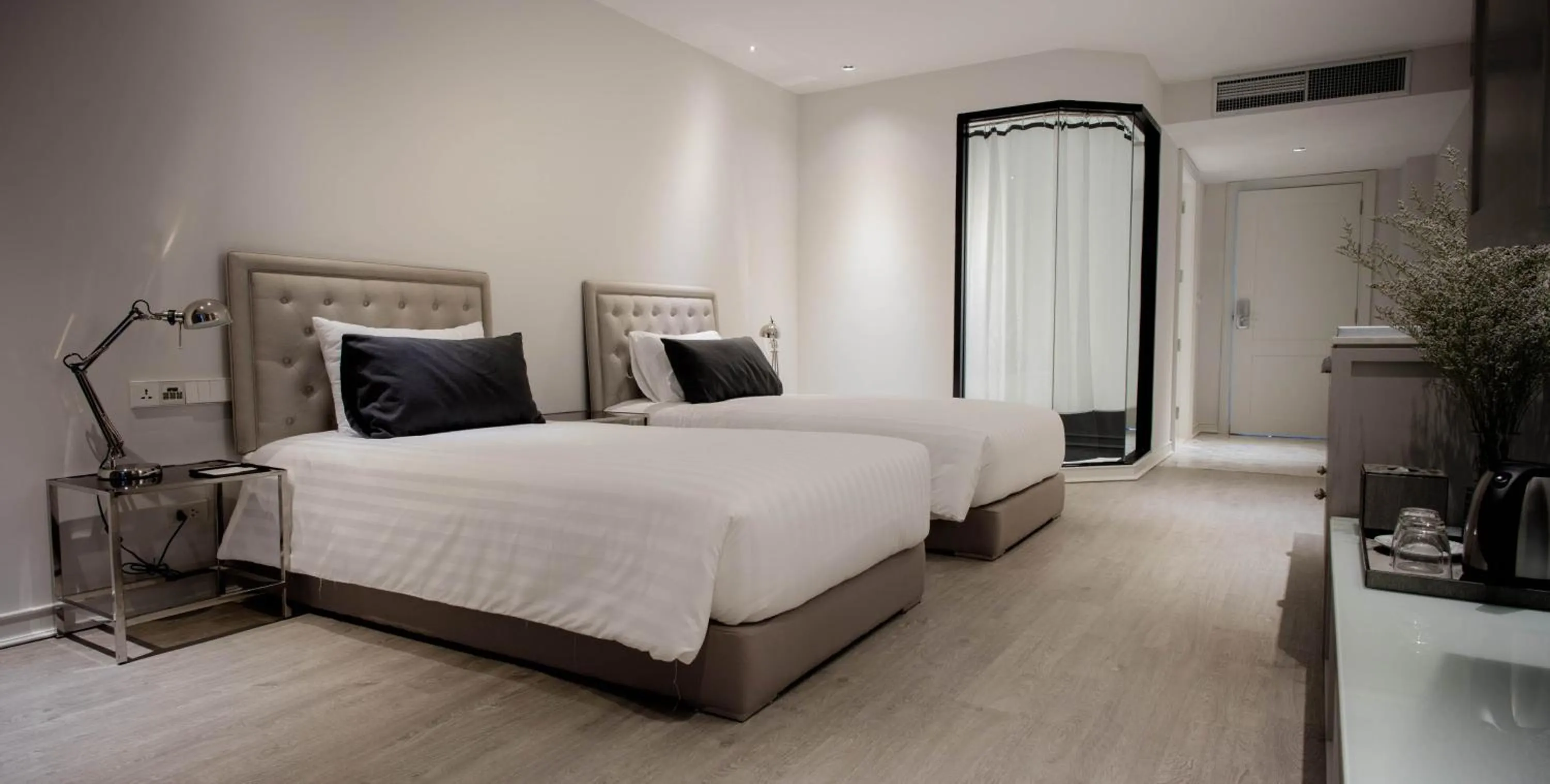 Photo of the whole room, Bed in Hotel Once Bangkok