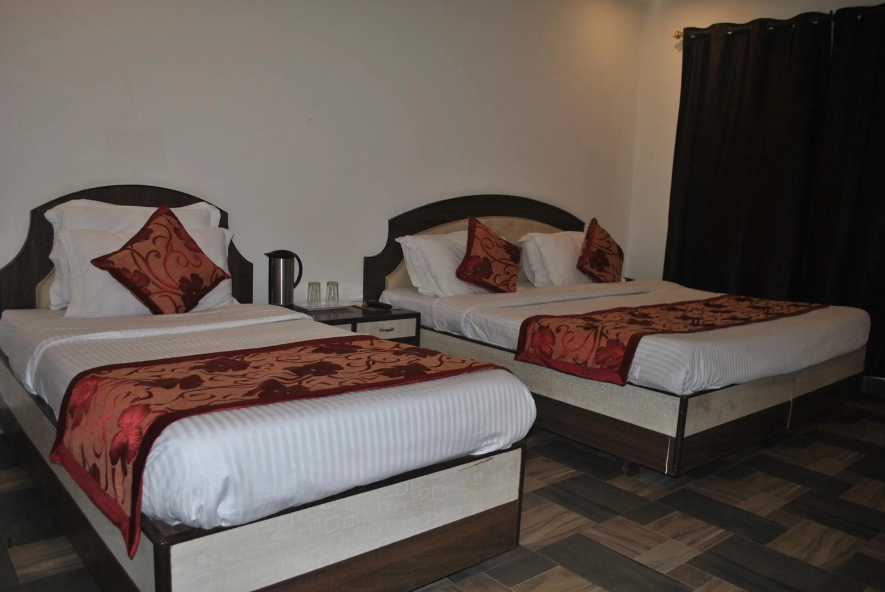 Photo of the whole room, Bed in Hotel Maha Luxmi Palace