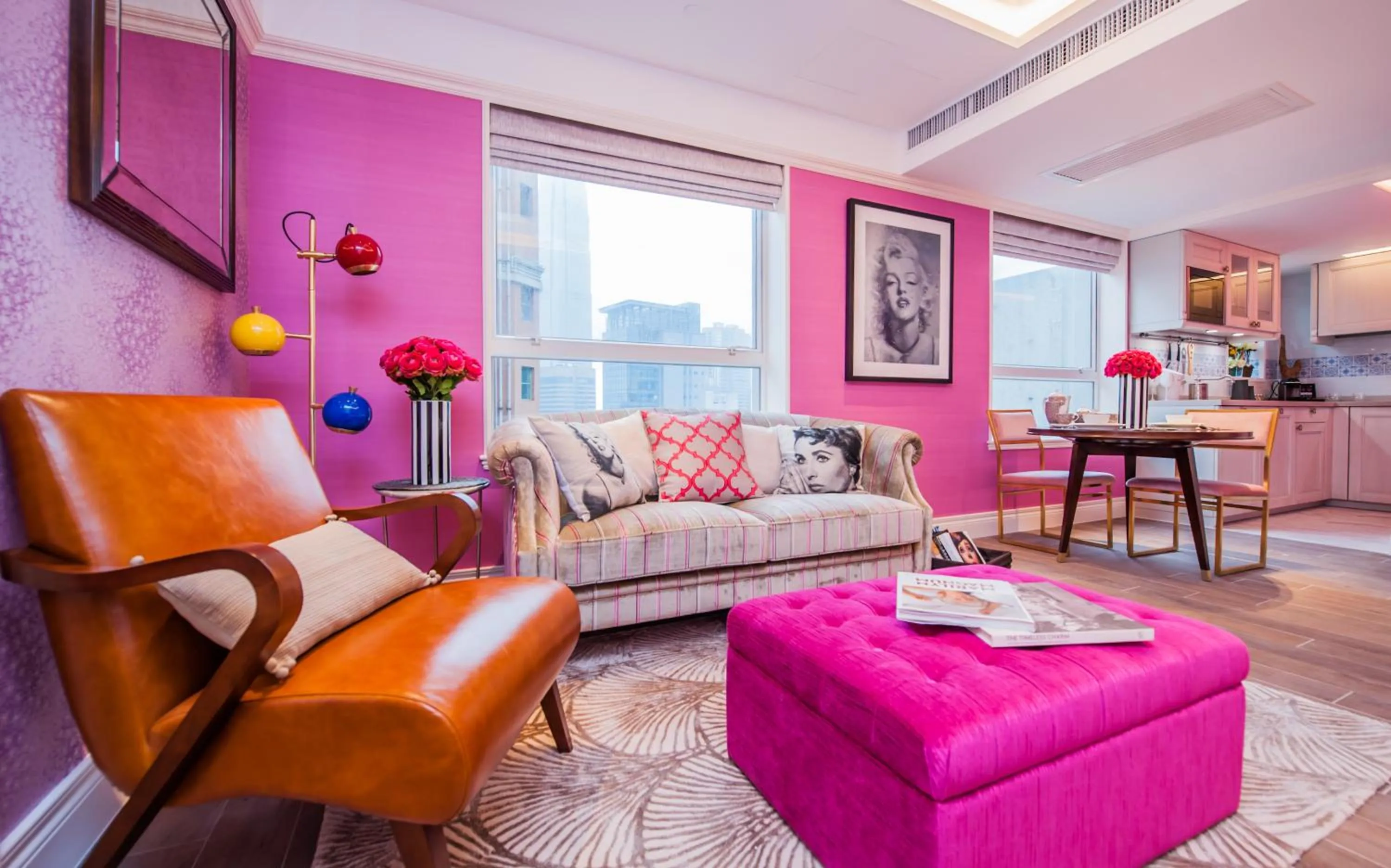 Living room in Hotel Madera Hollywood