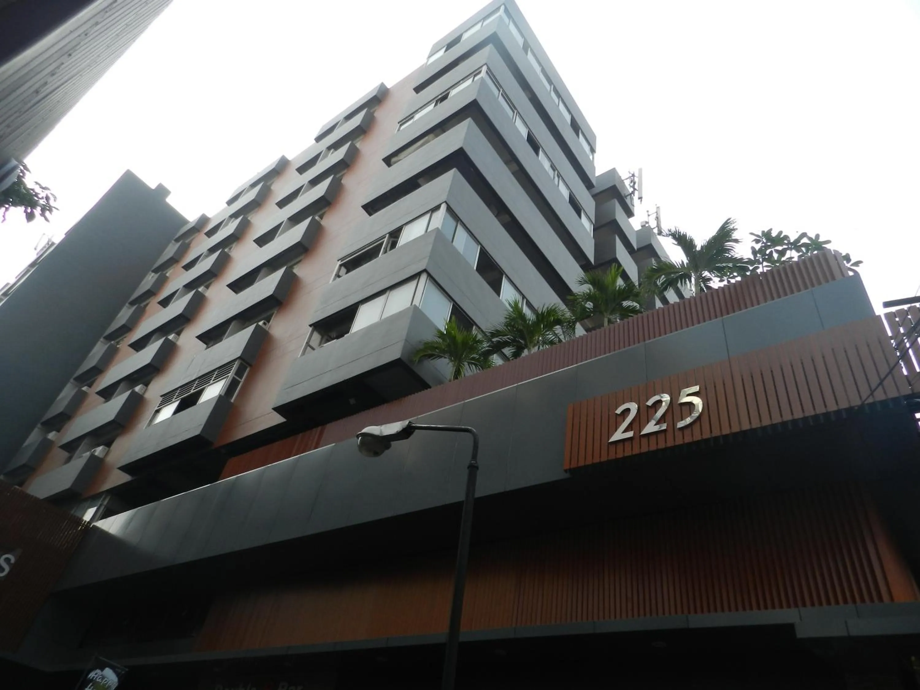 Property building in Nanatai Suites