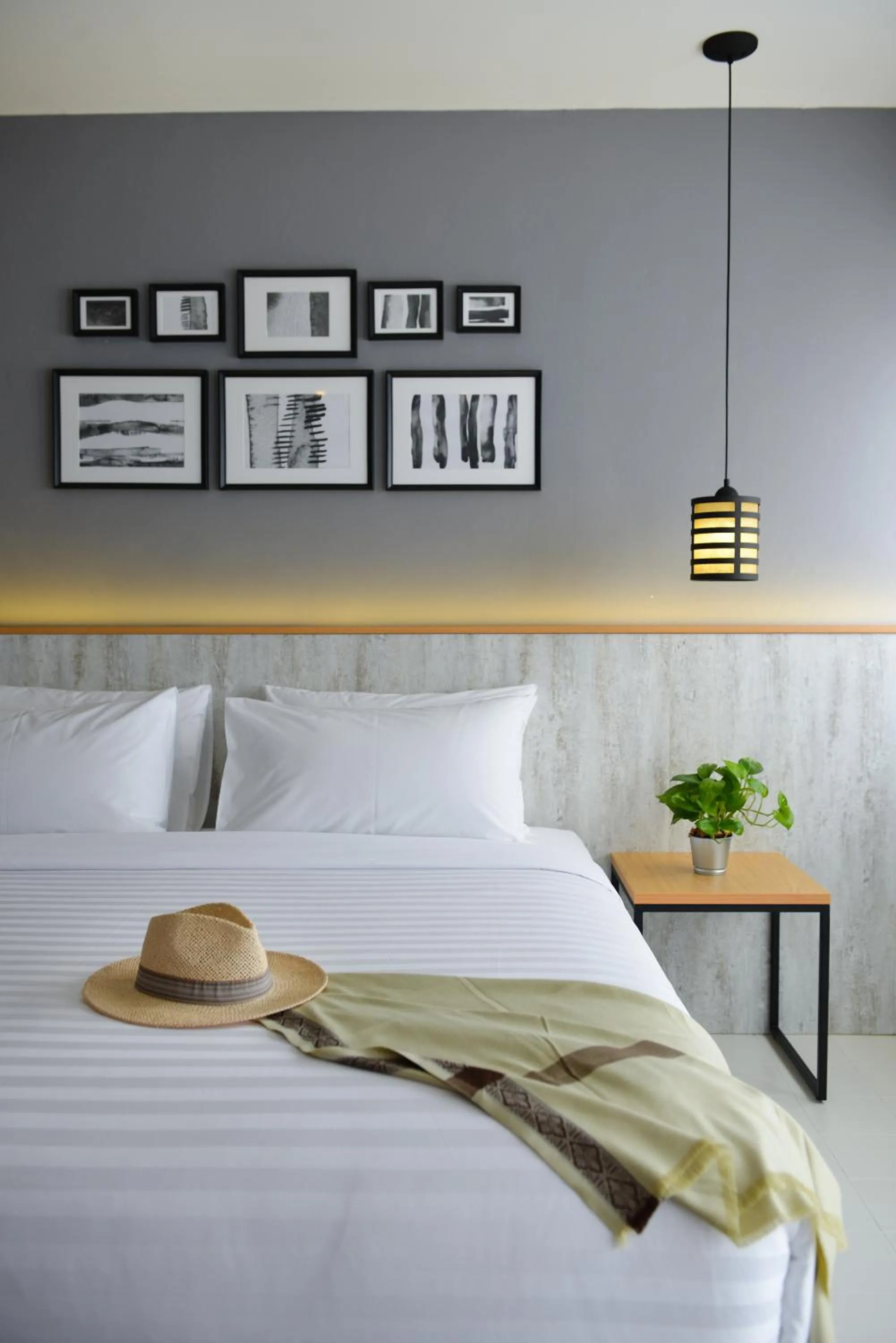 Bed in Ruenthip Pattaya