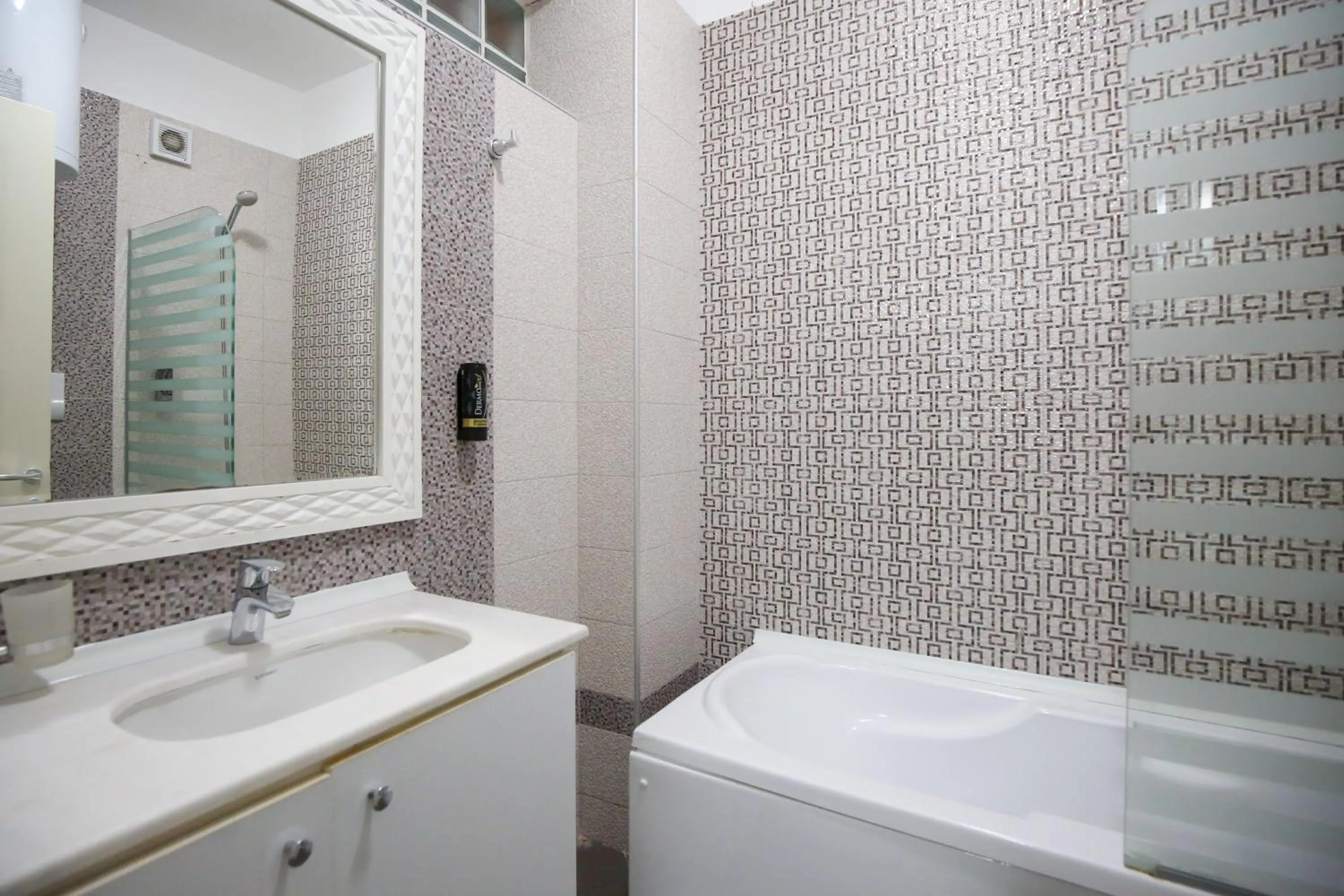 Bath in Diamond Hill Resort & SPA