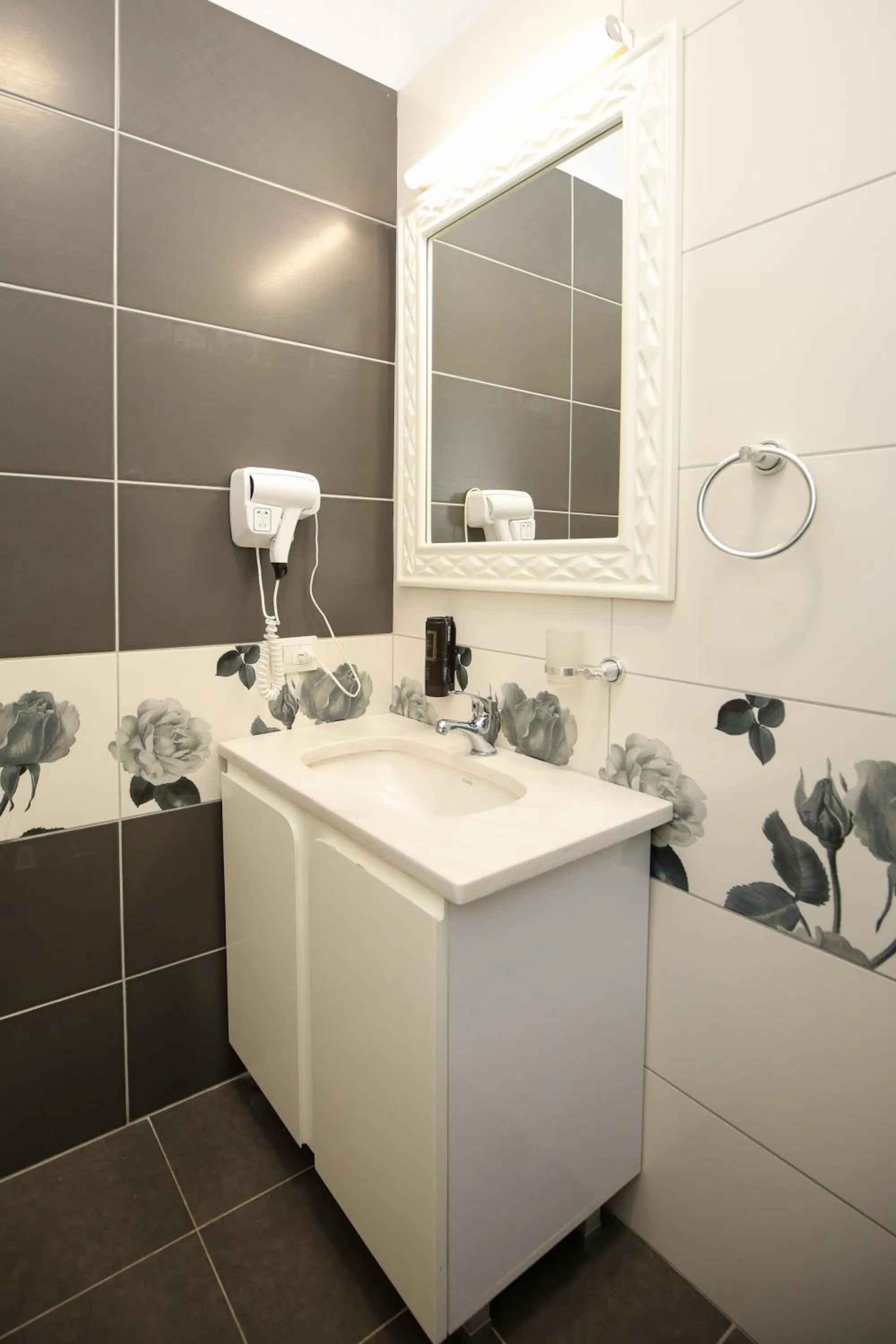 Bathroom in Diamond Hill Resort & SPA