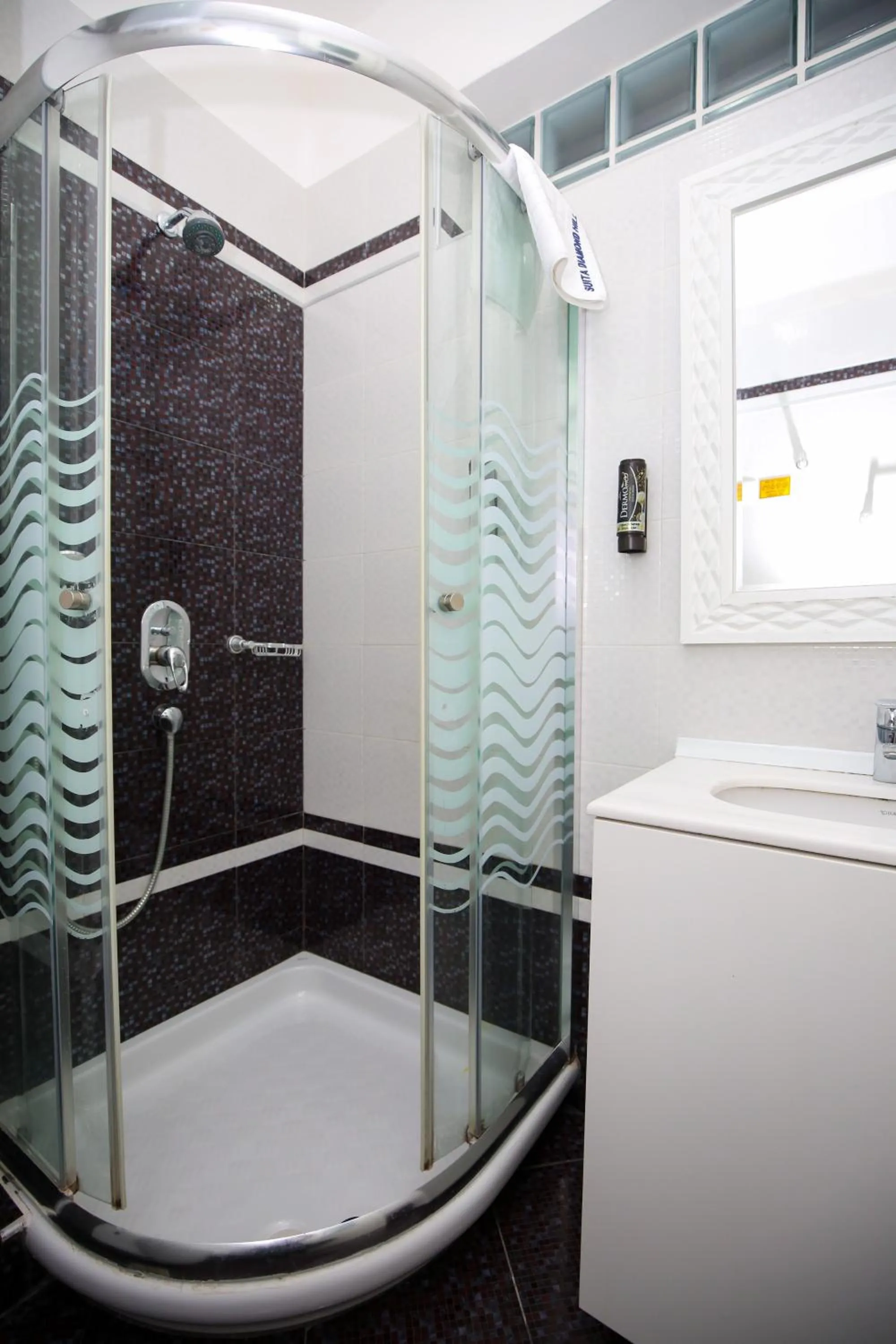 Bathroom in Diamond Hill Resort & SPA