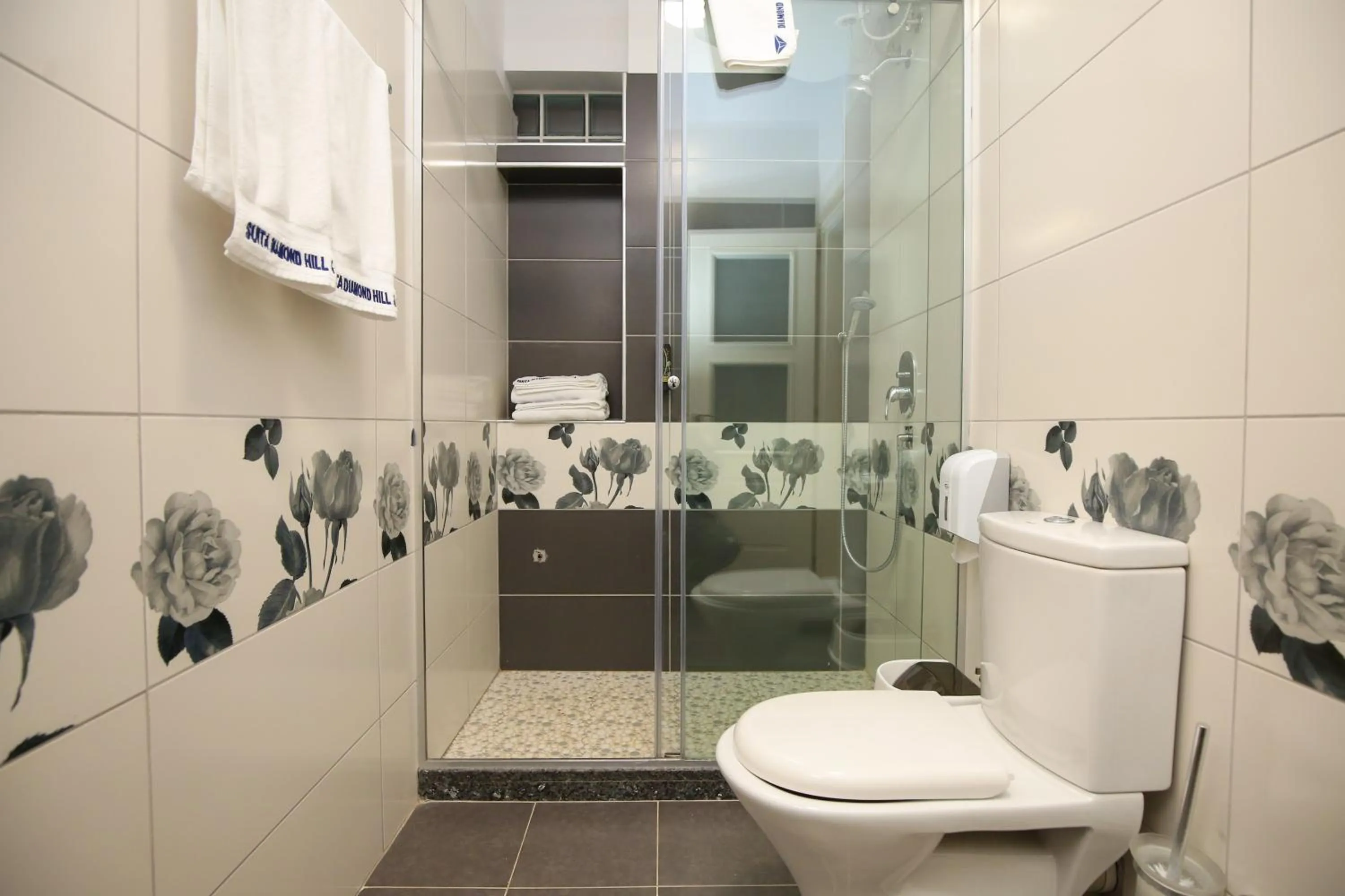 Bathroom in Diamond Hill Resort & SPA