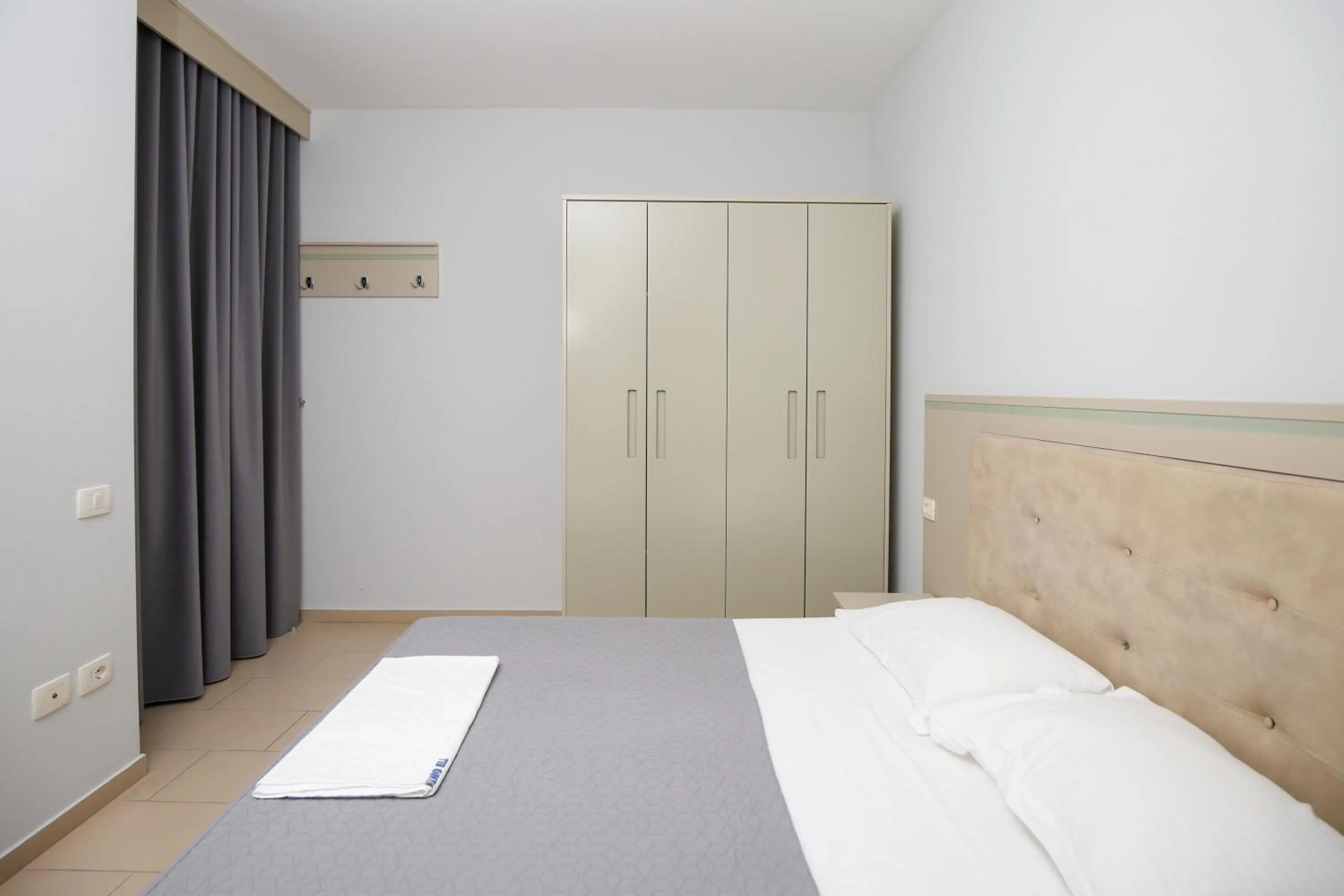 Photo of the whole room, Bed in Diamond Hill Resort & SPA