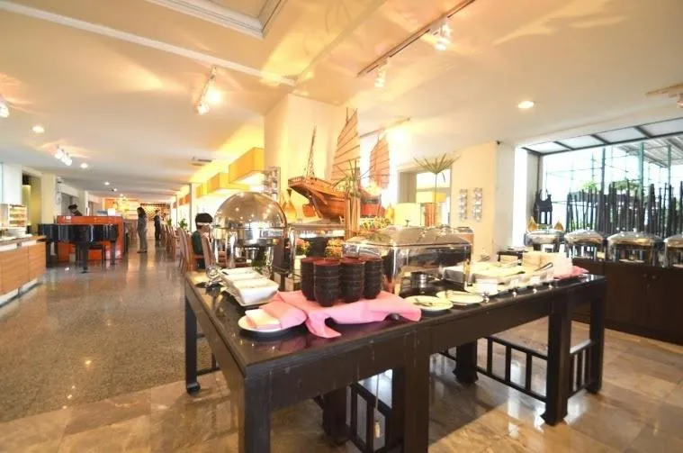 Kitchen or kitchenette in The City Hotel Sriracha by BBH Japan