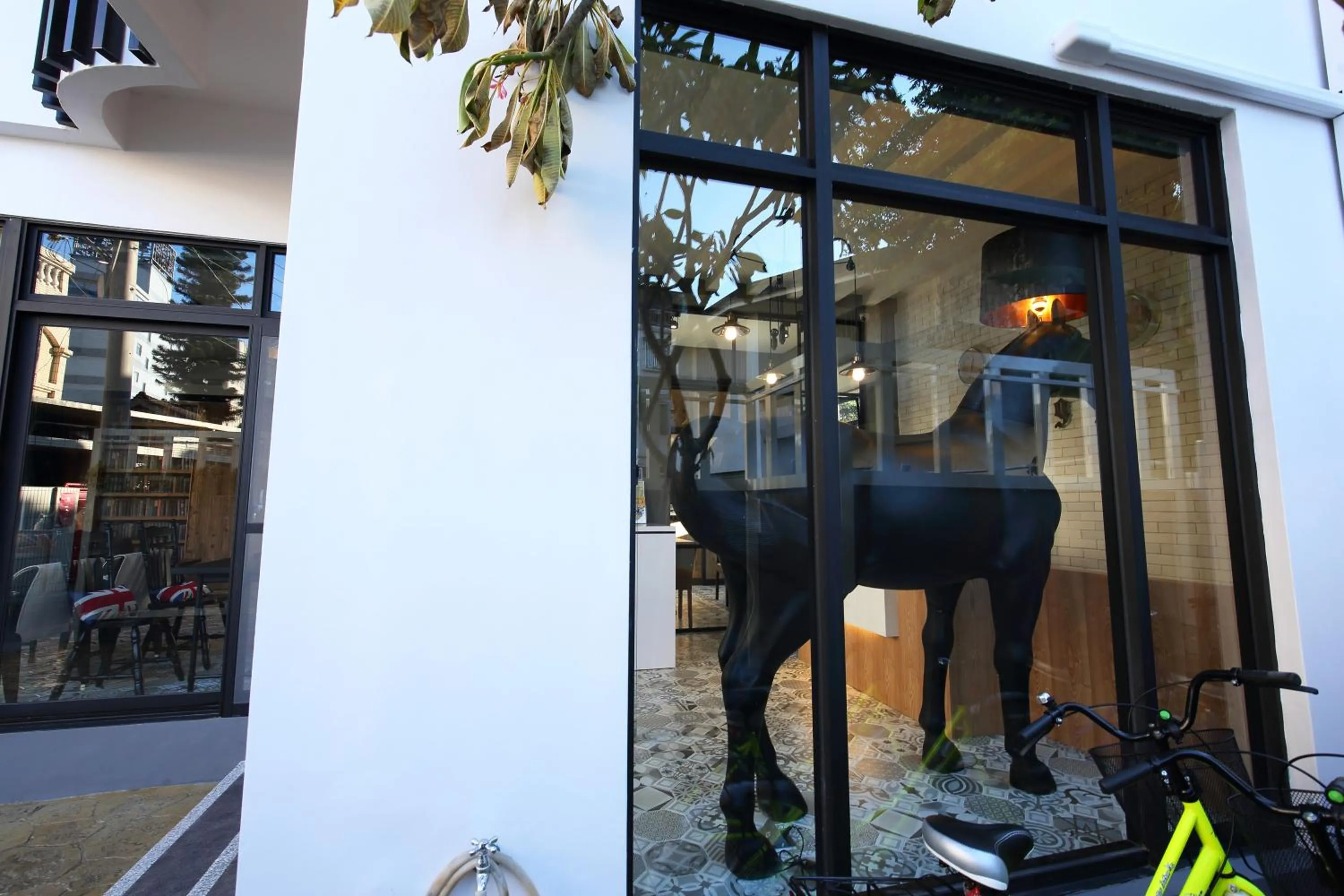 Property building in 1999 homestay