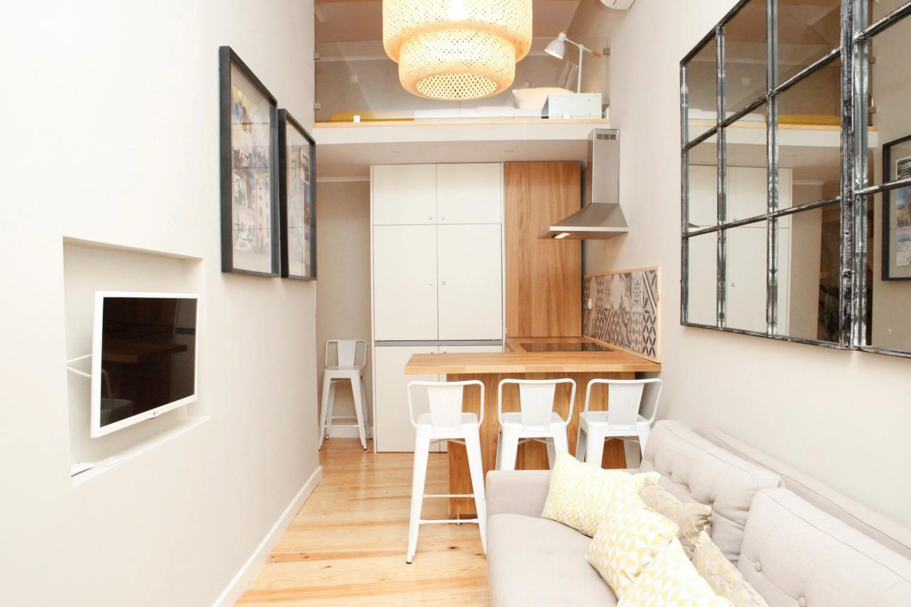 Living room in Flores Guest House