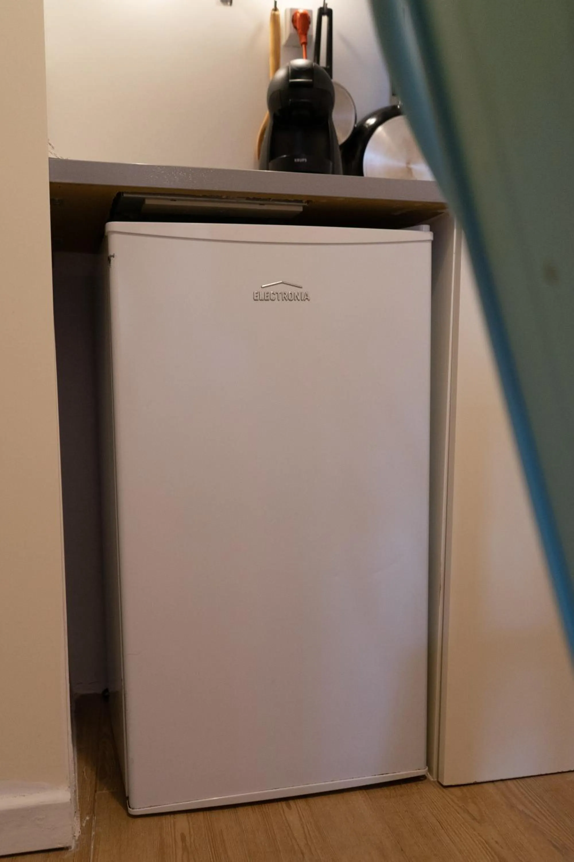 oven in Flores Guest House