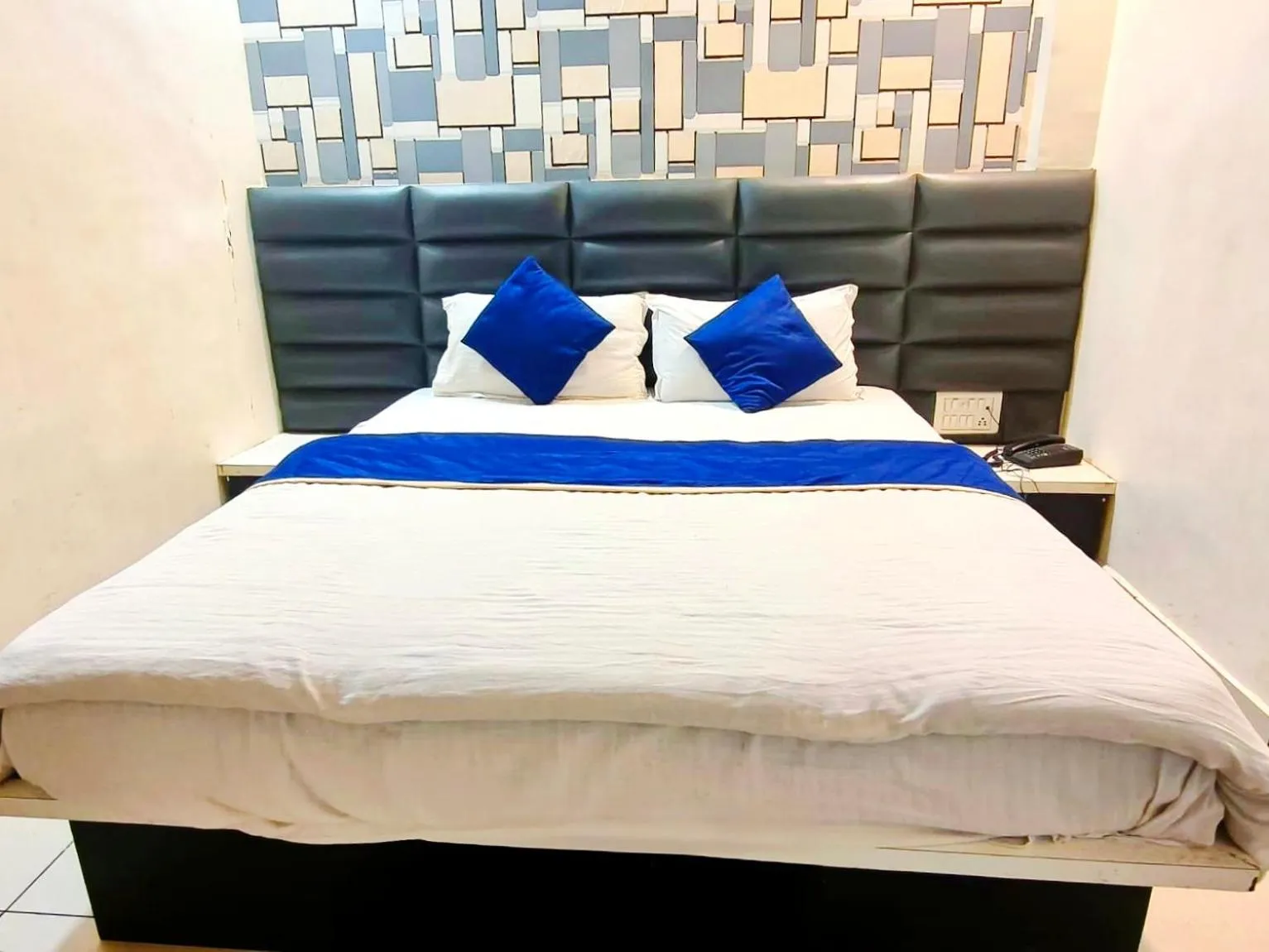 Bedroom, Bed in Hotel Sunway