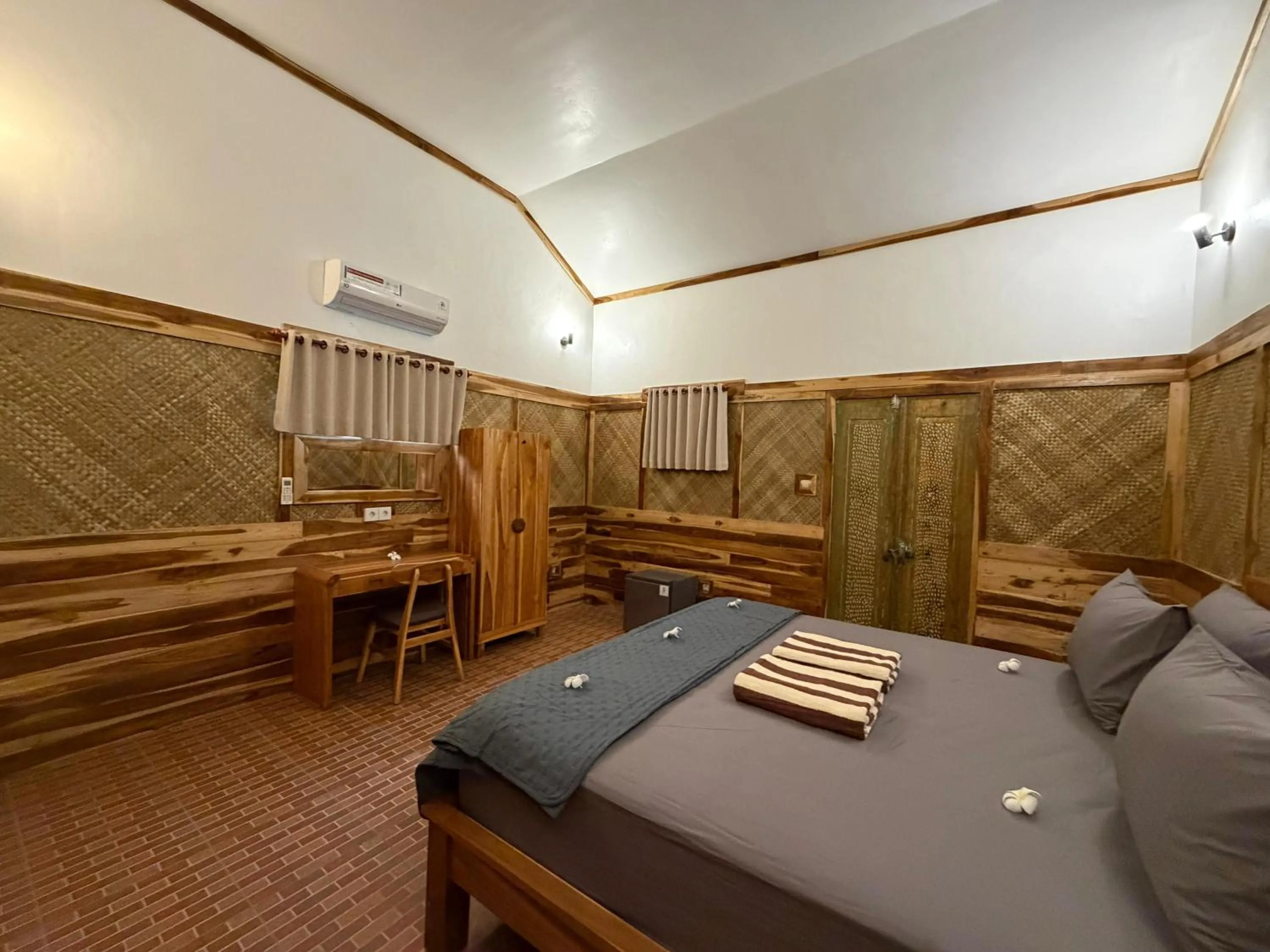 Bed in Segar Village