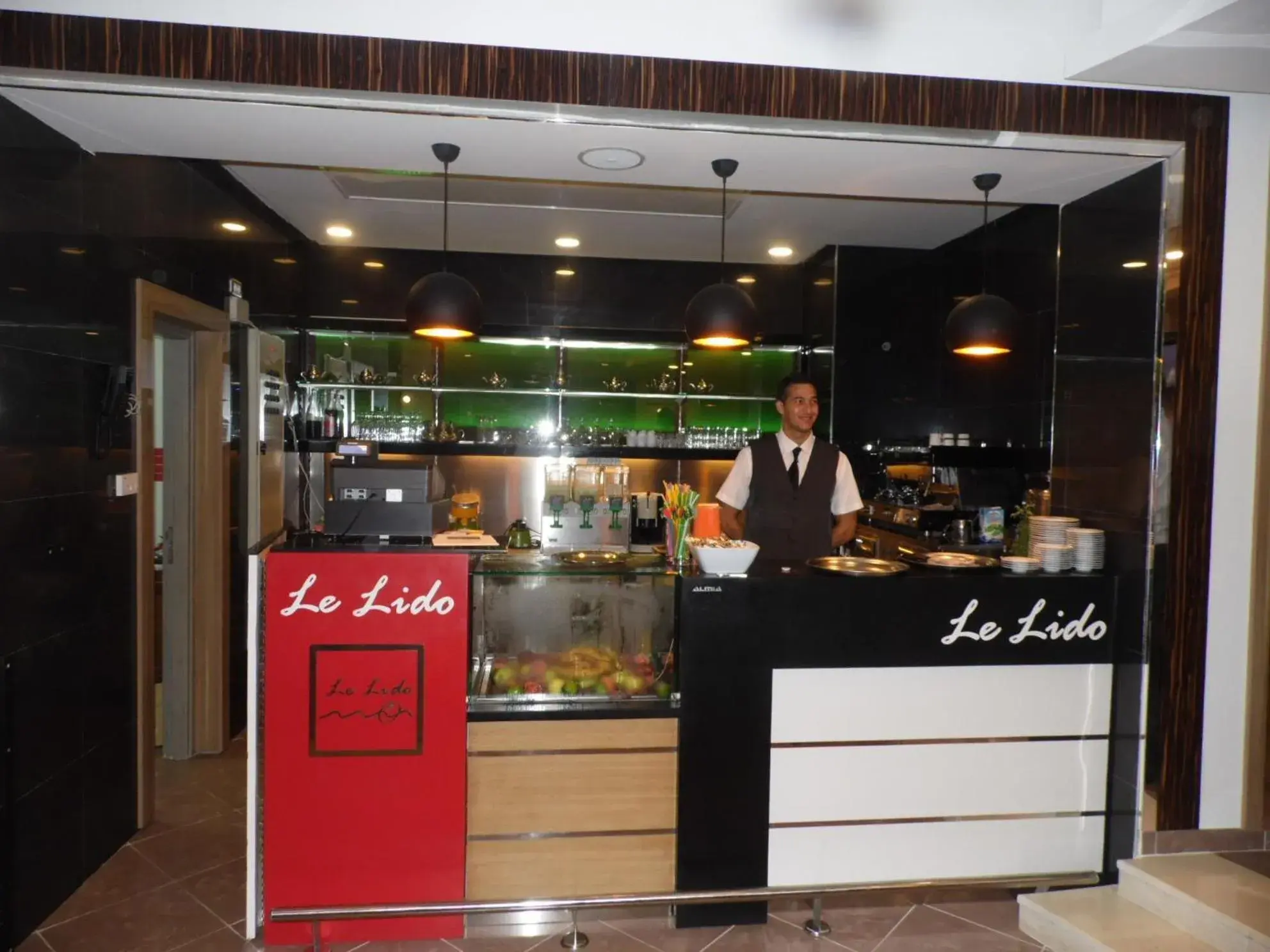 Restaurant/places to eat in Marina Prestige Tabarka Restaurant/places to eat in Marina Prestige Tabarka