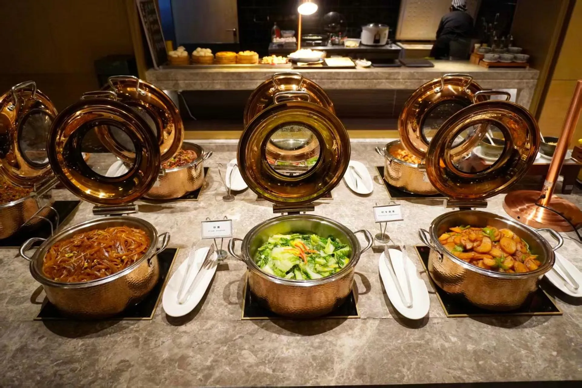 Buffet breakfast in Mai Xinge Boutique Hotel - Free shuttle buses are provided between PVG Airport and Disneyland