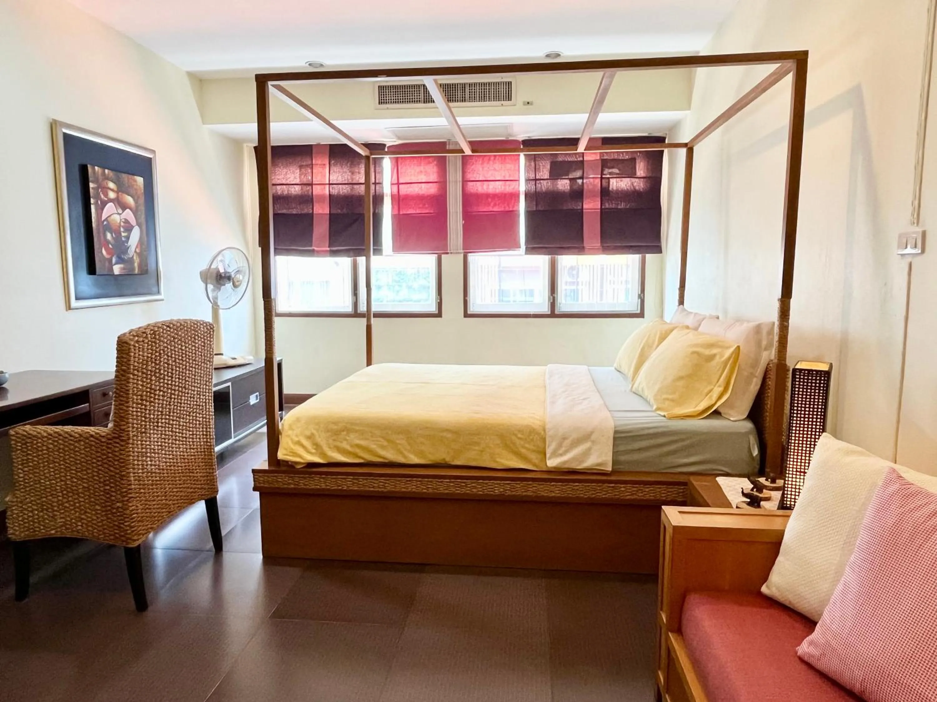 Deluxe Double Room with Shower - single occupancy in WiNNiNE Cozy Home
