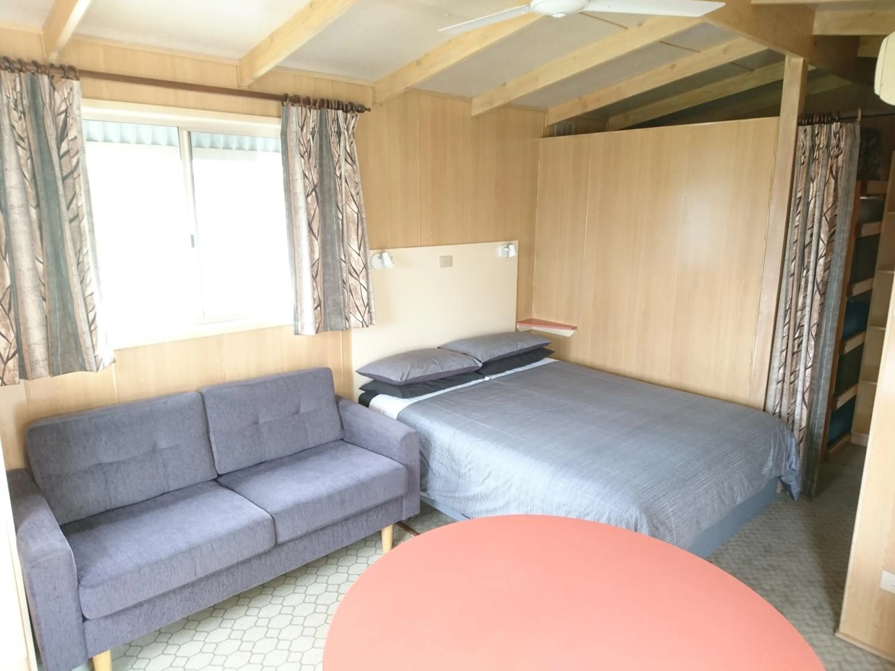 Queen Studio in Silver Sands Tourist Park