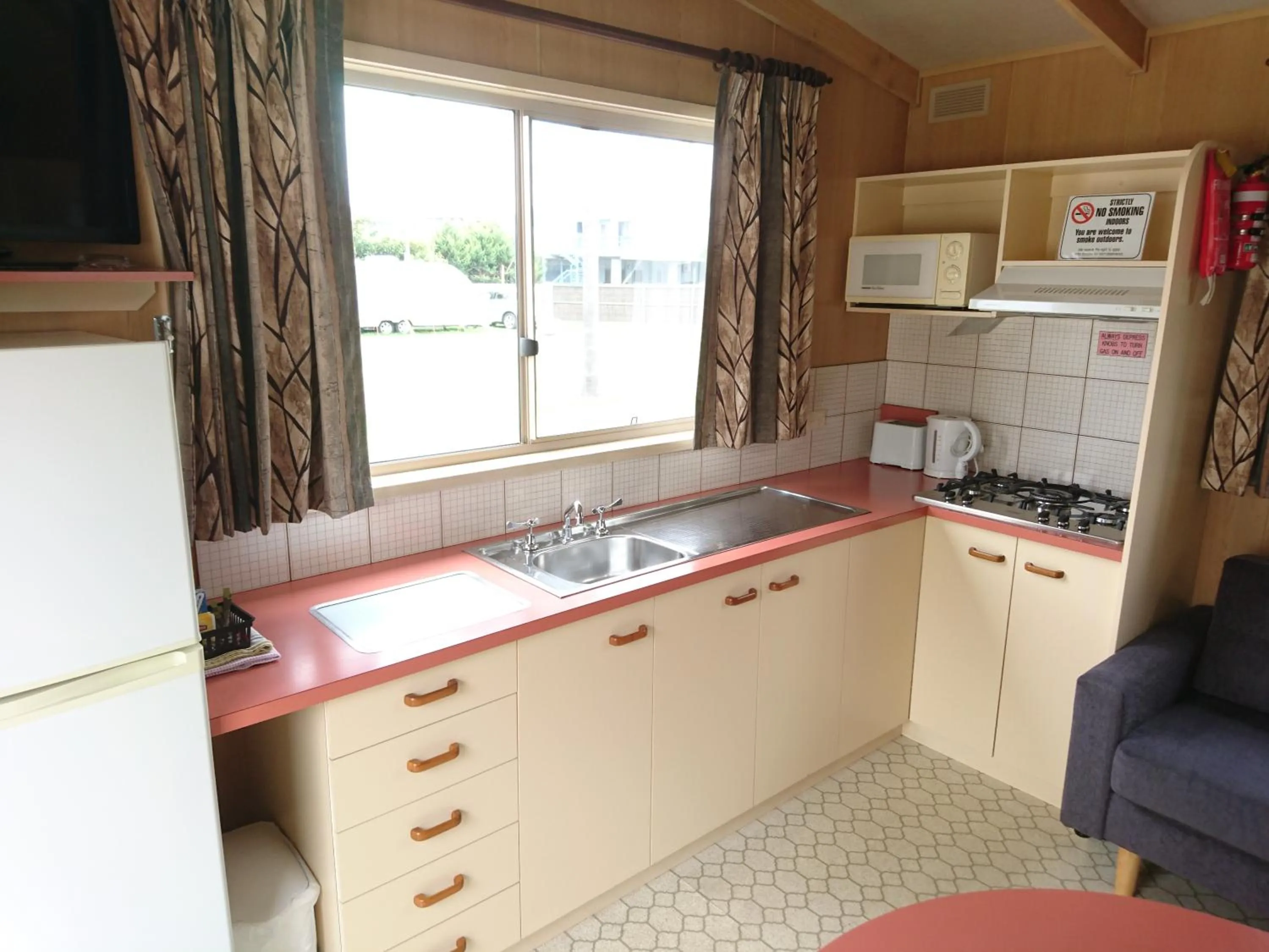 Standard Studio in Silver Sands Tourist Park