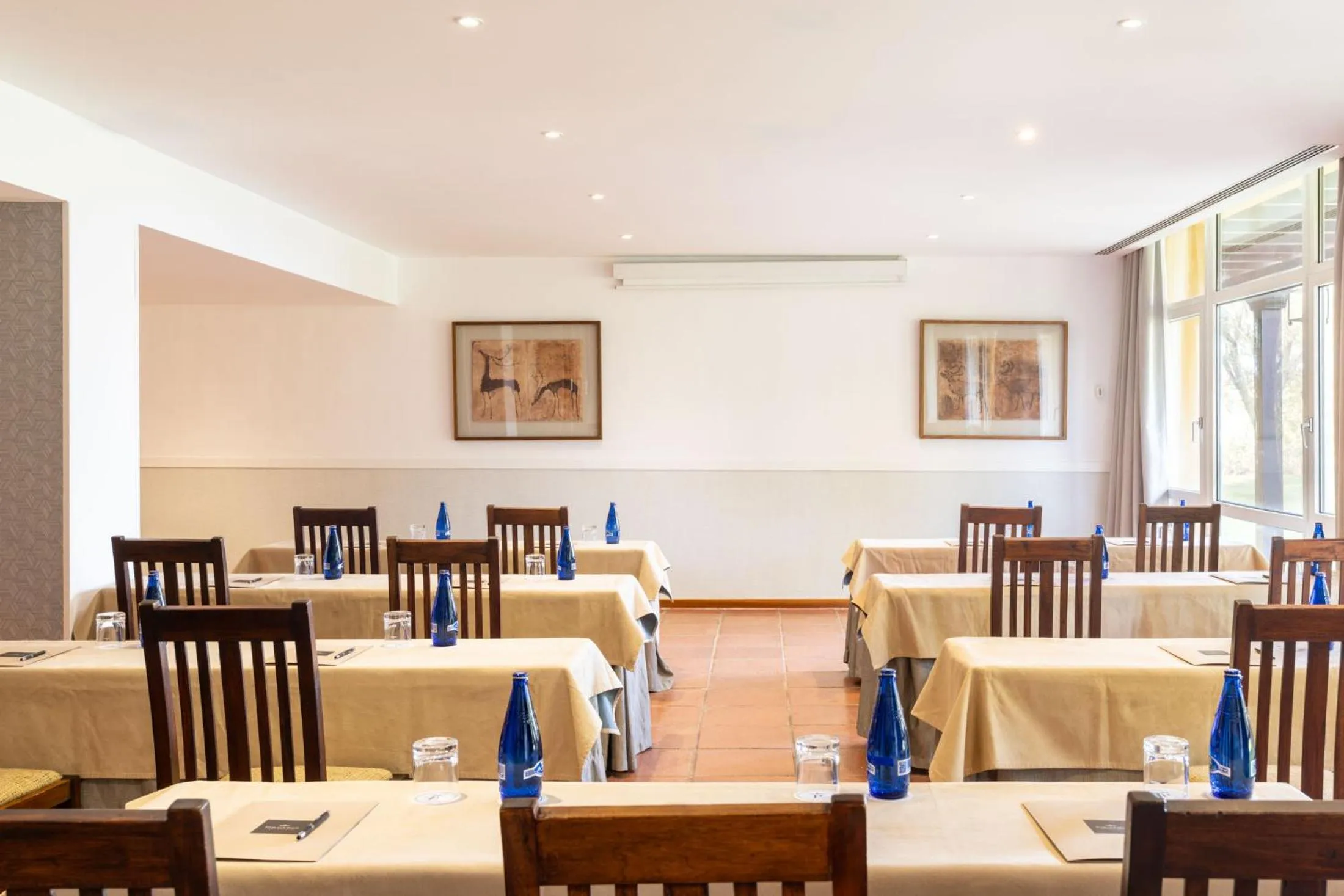 Seating area in Parador de Manzanares