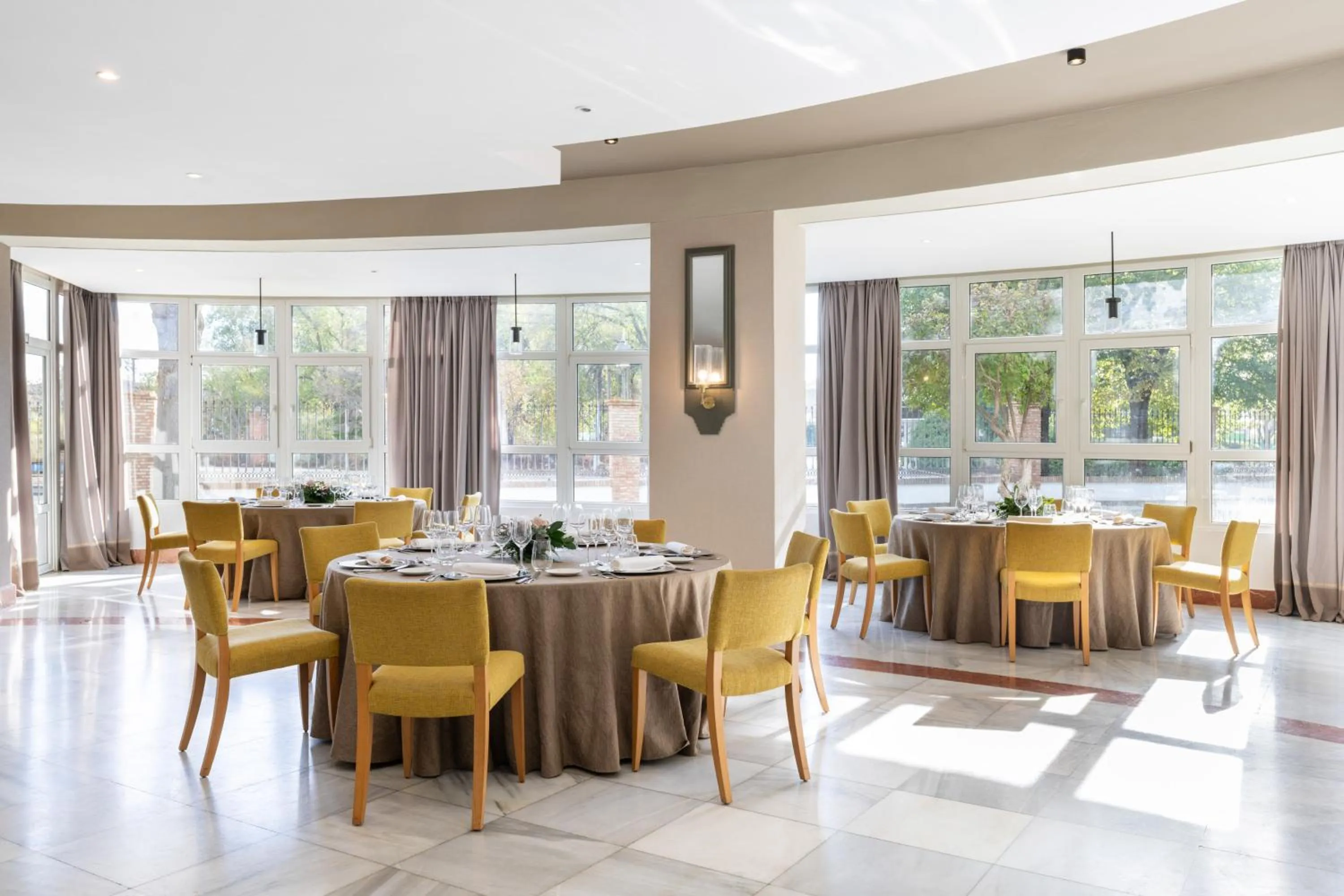 Restaurant/places to eat in Parador de Manzanares