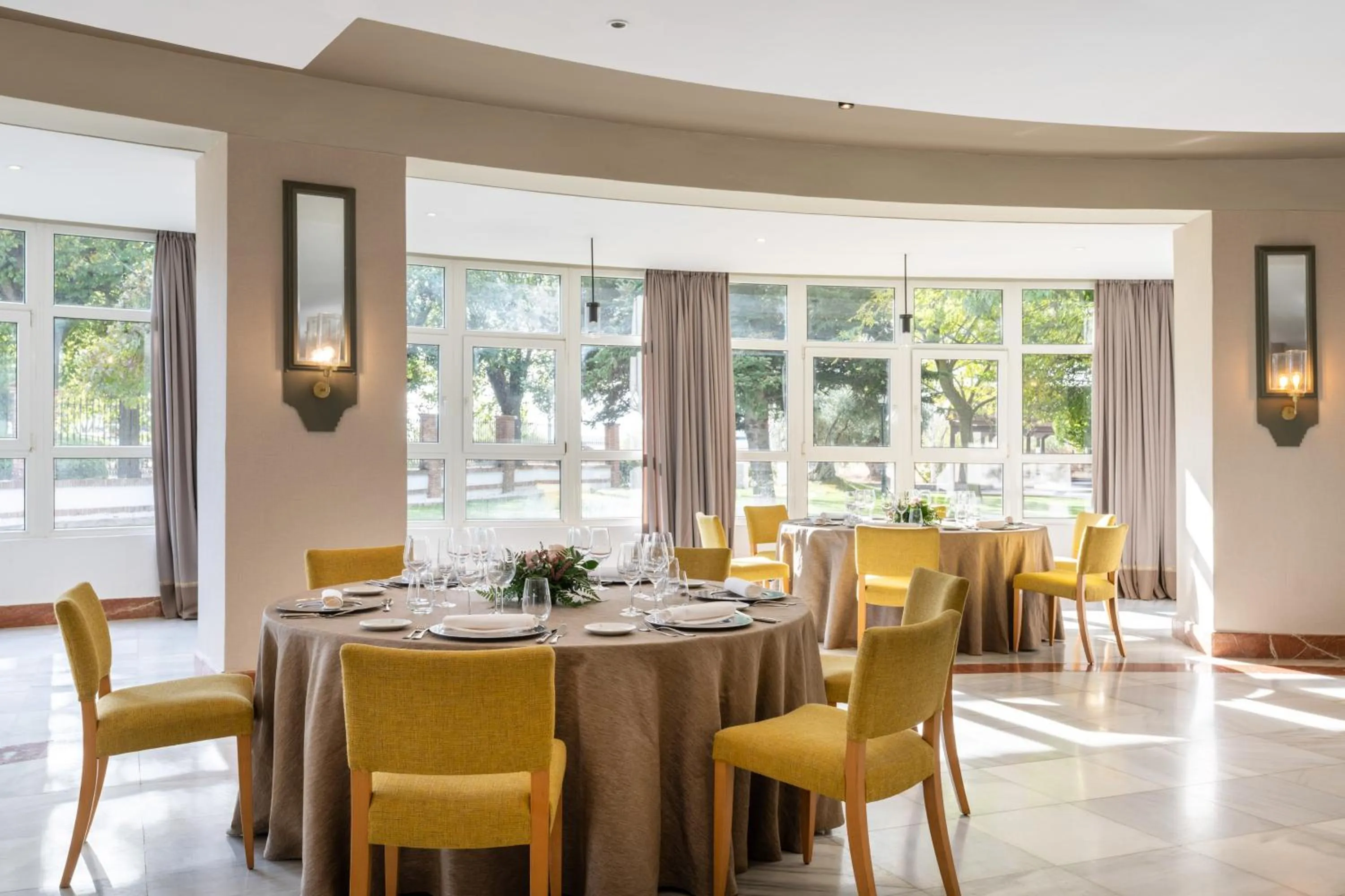 Restaurant/places to eat in Parador de Manzanares