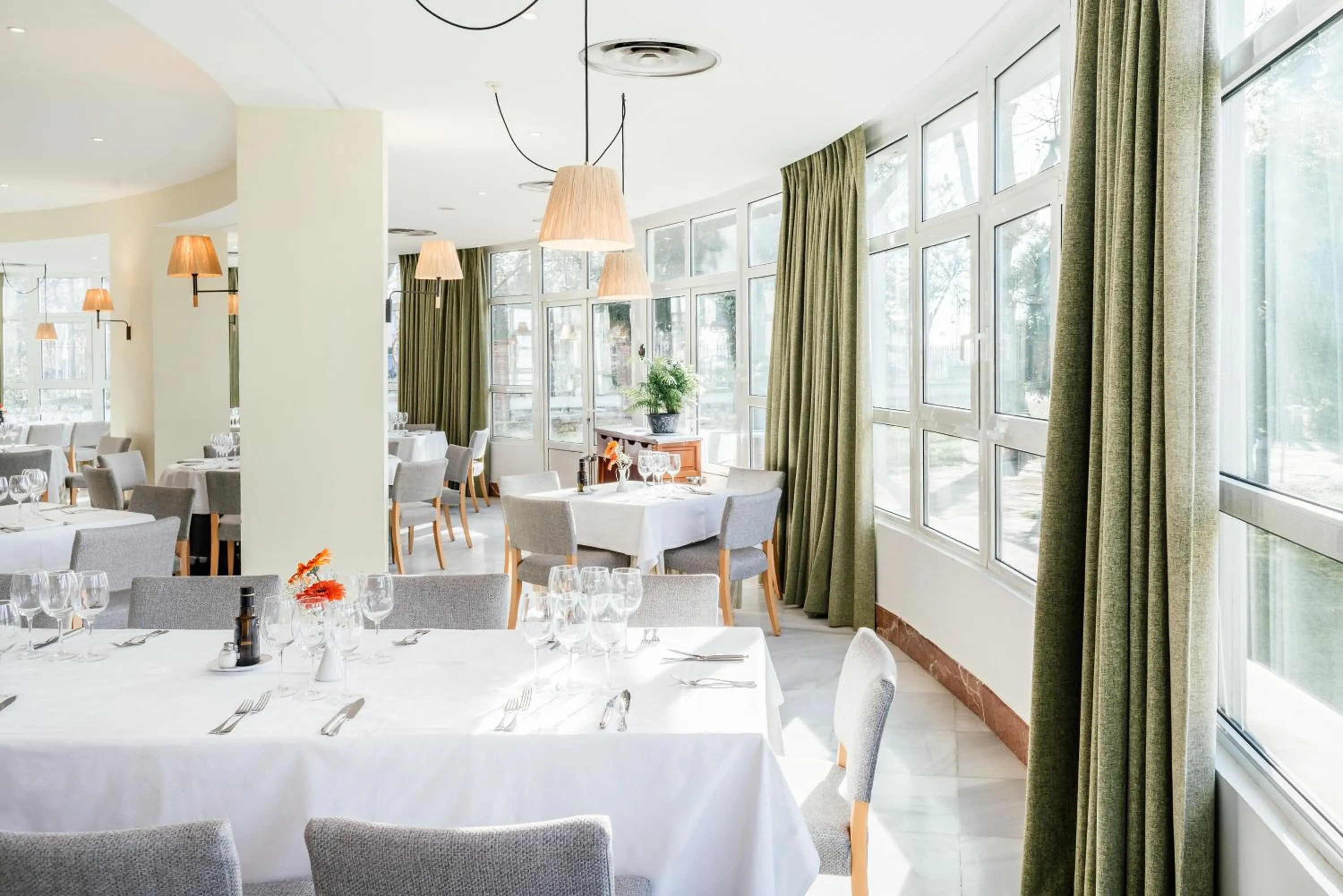 Restaurant/places to eat in Parador de Manzanares