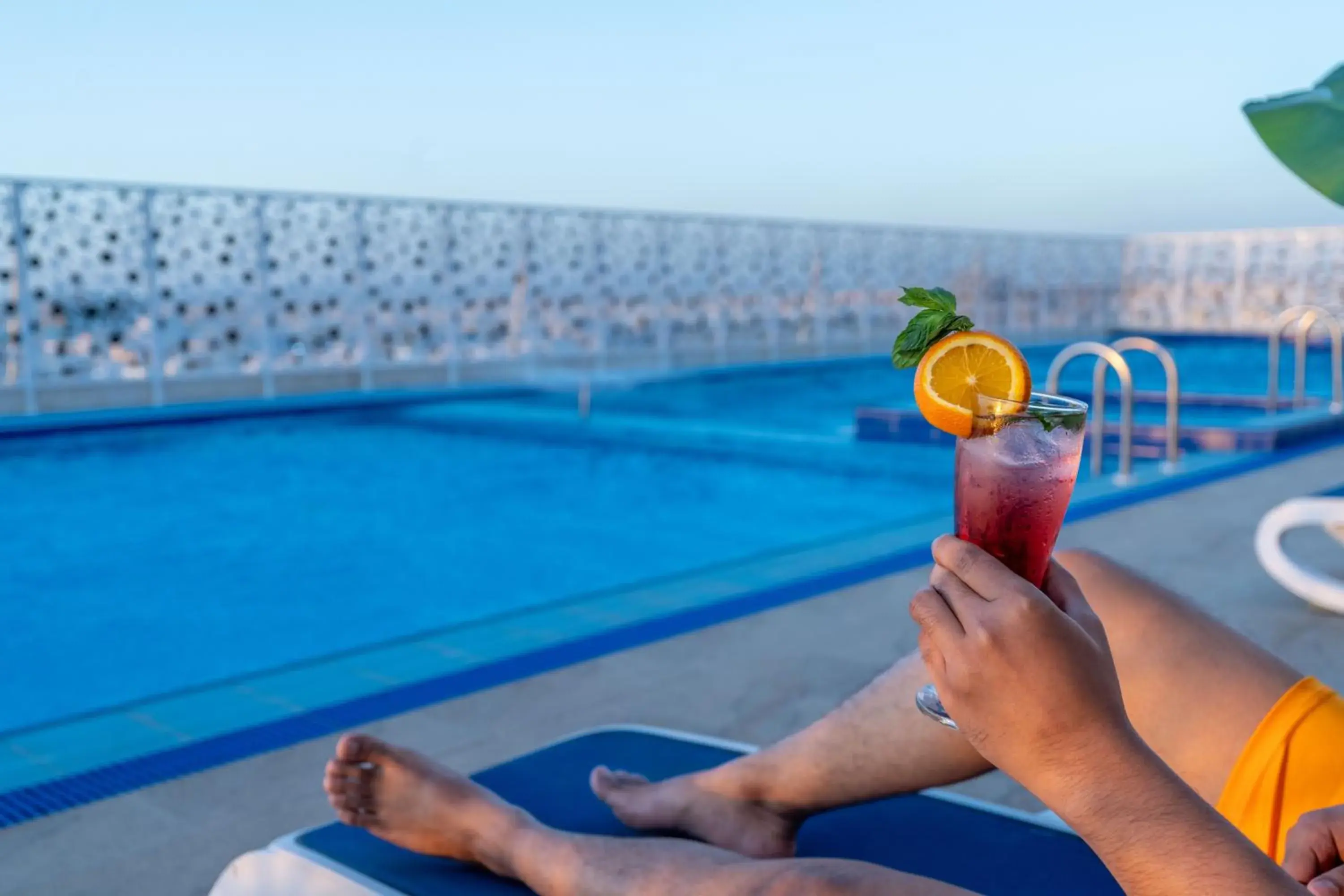 Swimming pool in Sunday Jeddah Hotel Swimming pool in Sunday Jeddah Hotel