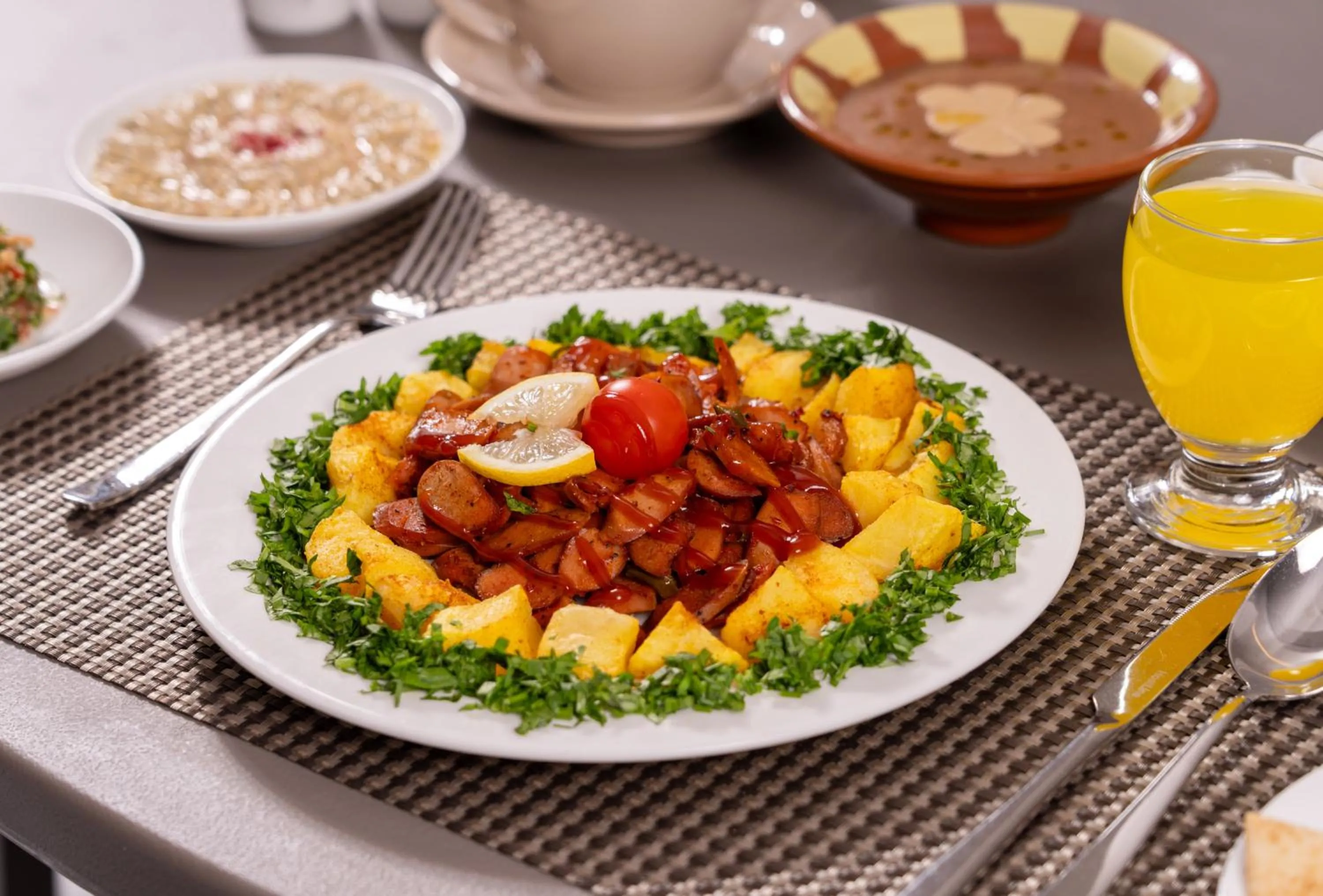 Food and drinks in Sunday Jeddah Hotel