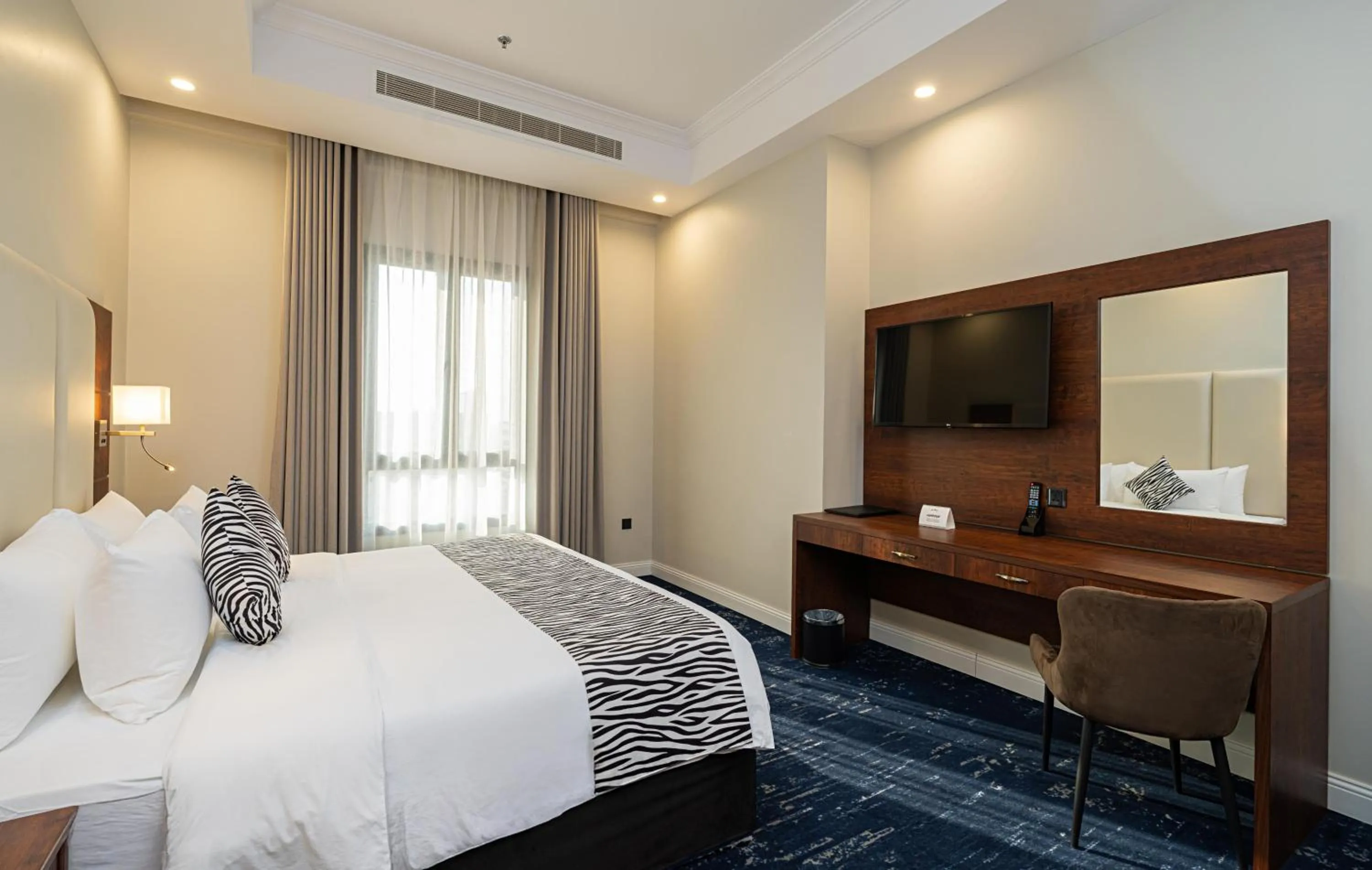 Photo of the whole room, Bed in Sunday Jeddah Hotel