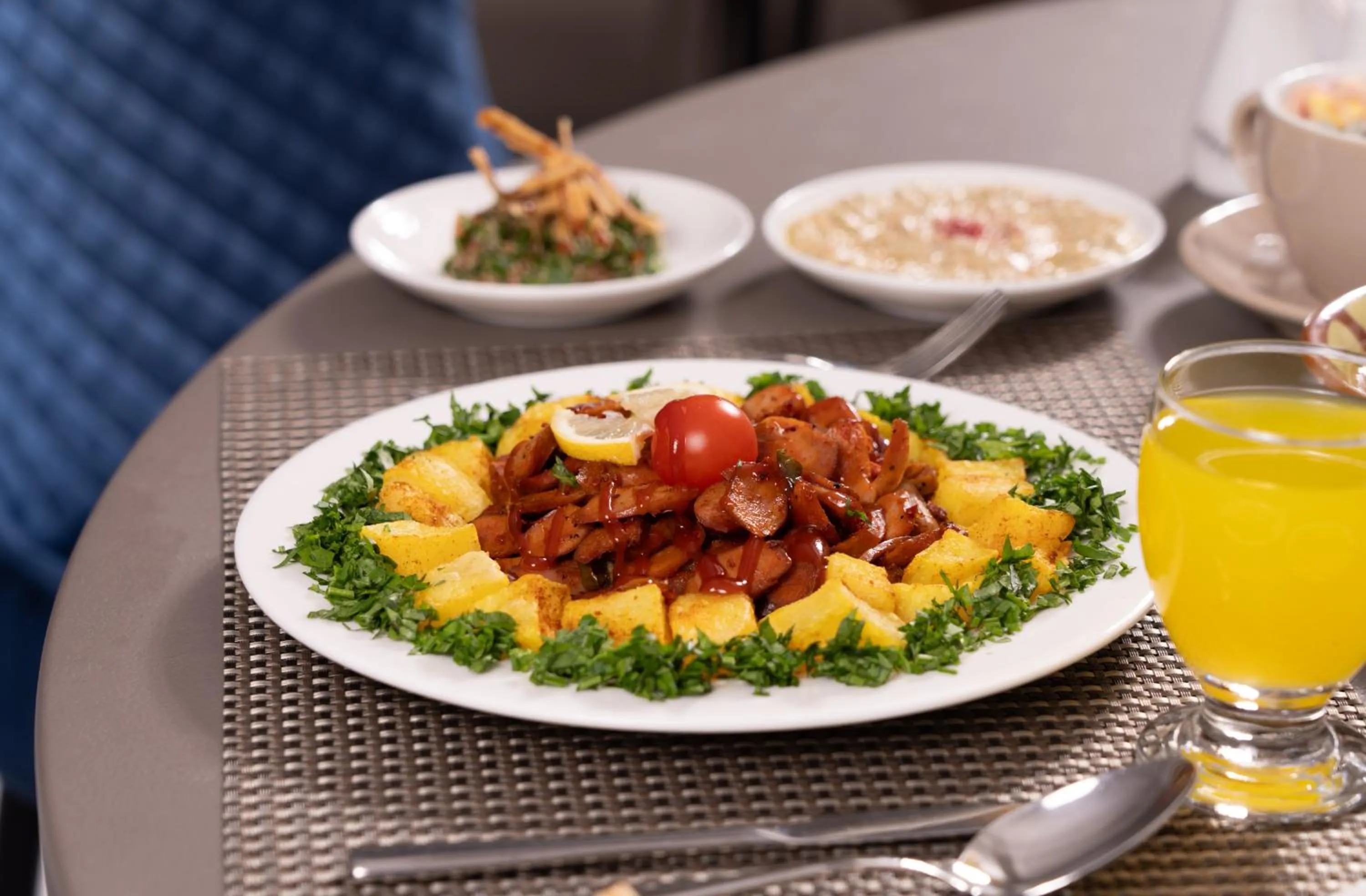 Food and drinks in Sunday Jeddah Hotel