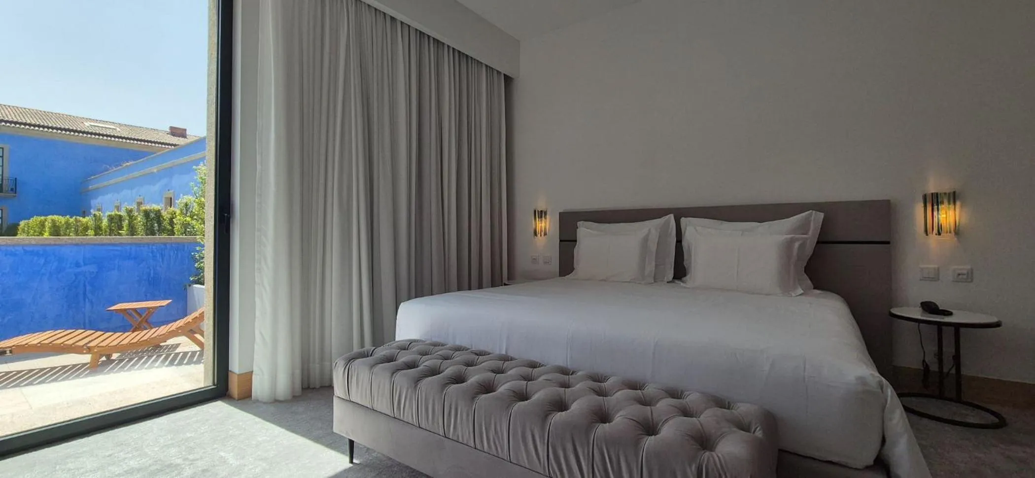 Photo of the whole room, Bed in Oca Grande Hotel Do Pezo