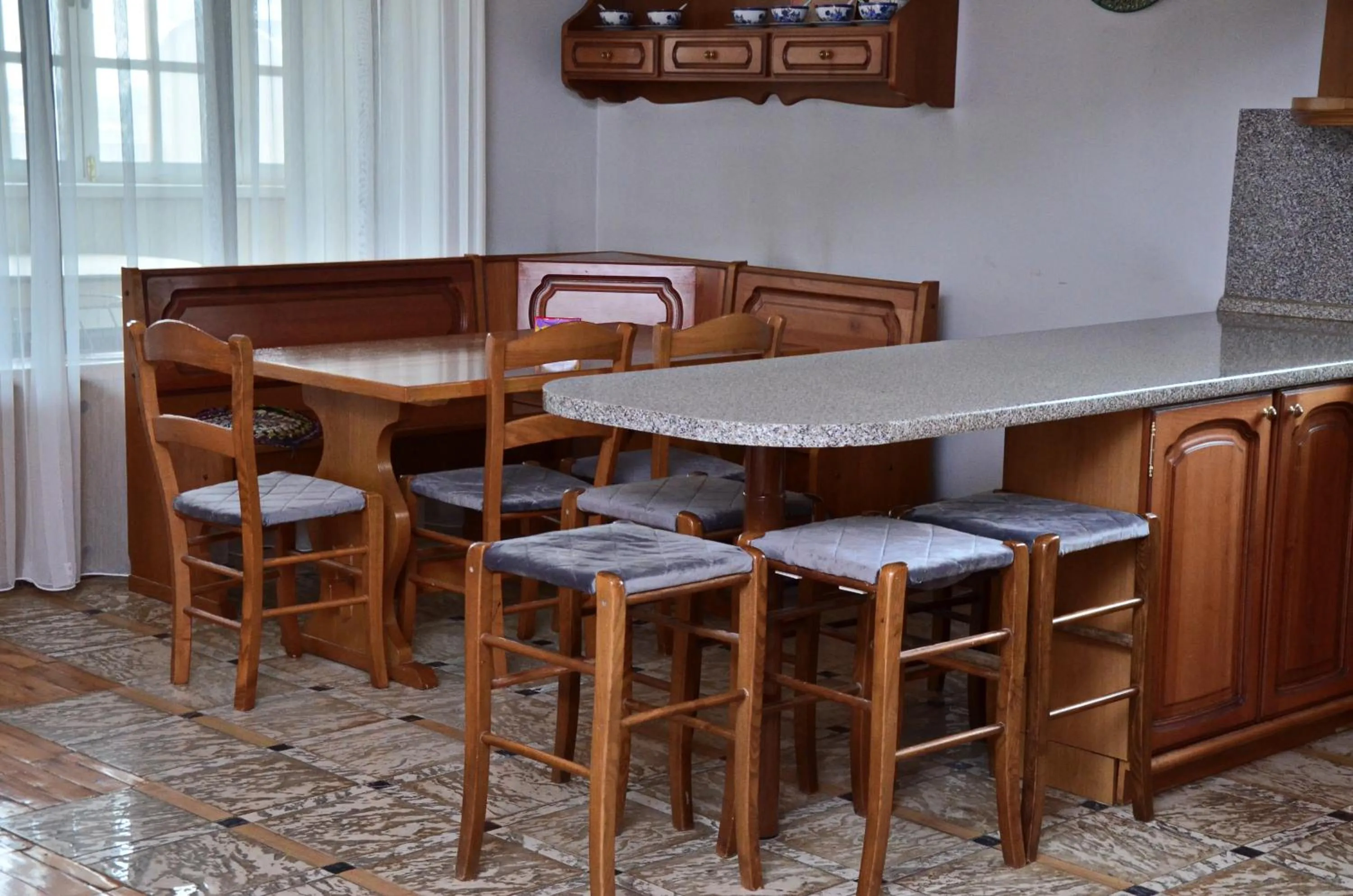 Dining area in Karvan-N