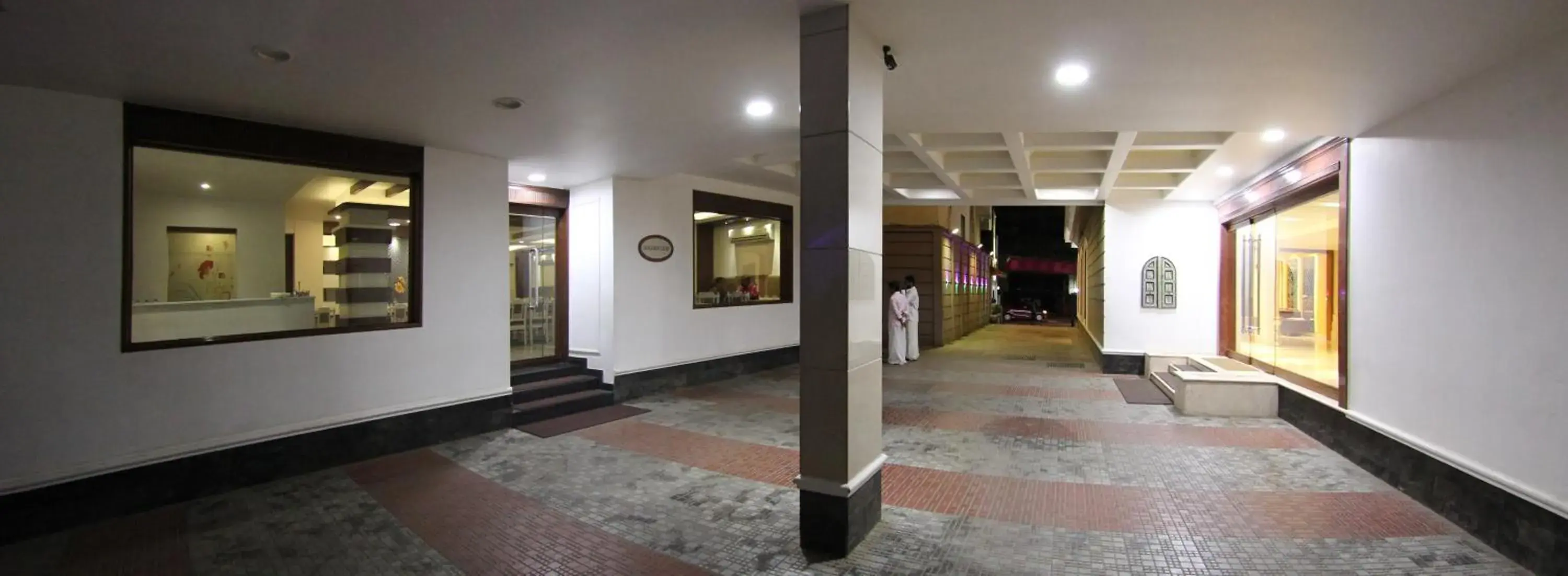 Facade/entrance in Bhasuri Inn Guruvayoor Facade/entrance in Bhasuri Inn Guruvayoor