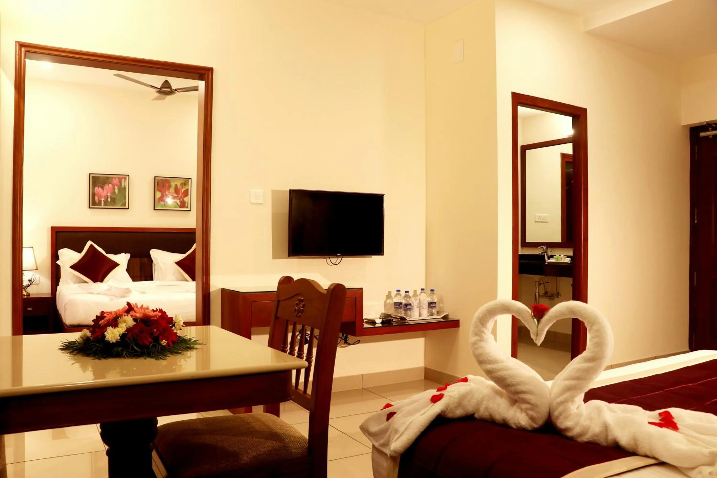 Area and facilities, Bed in Bhasuri Inn Guruvayoor