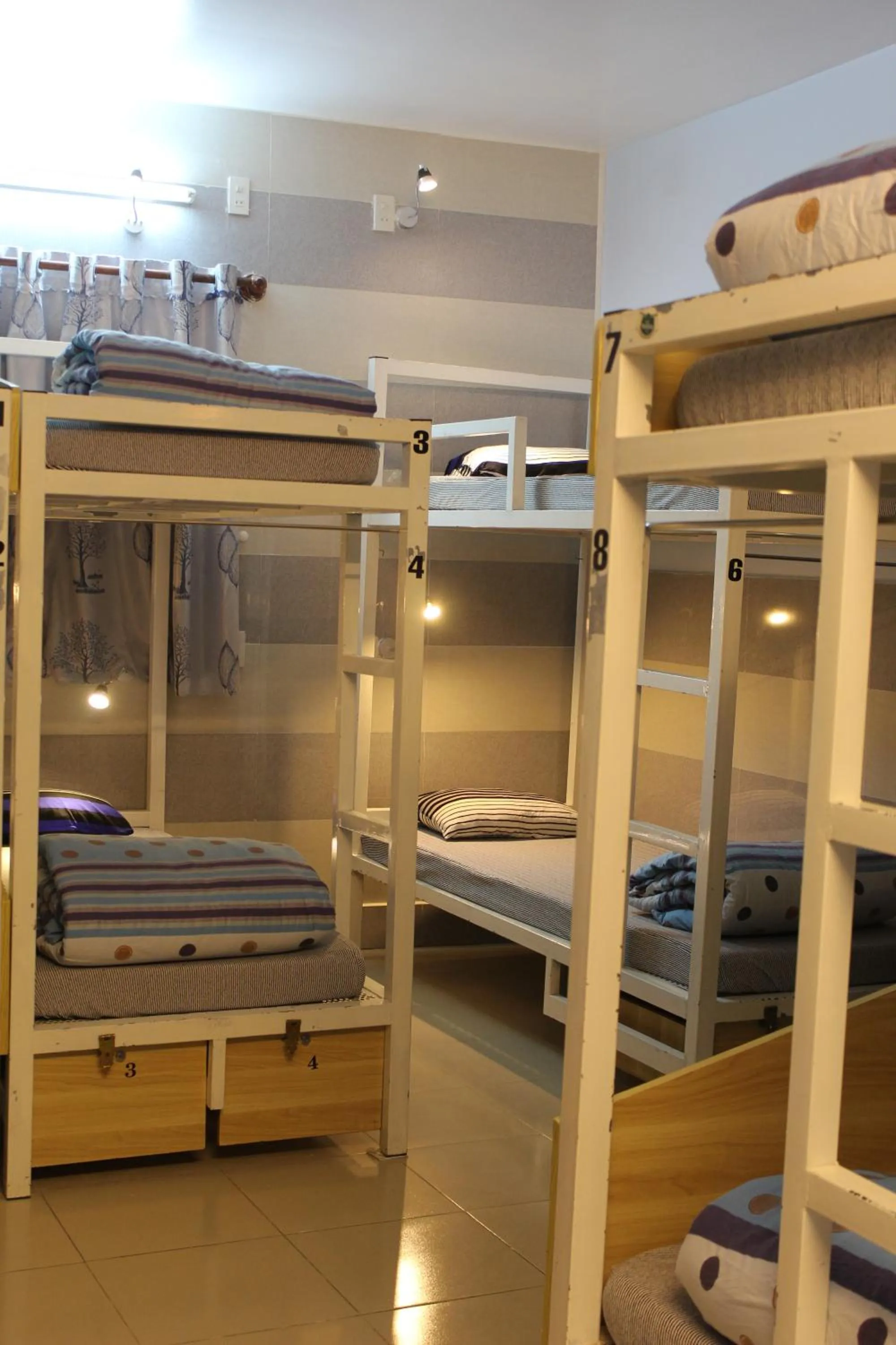 Property building, Bed in DaLat Sky Hostel