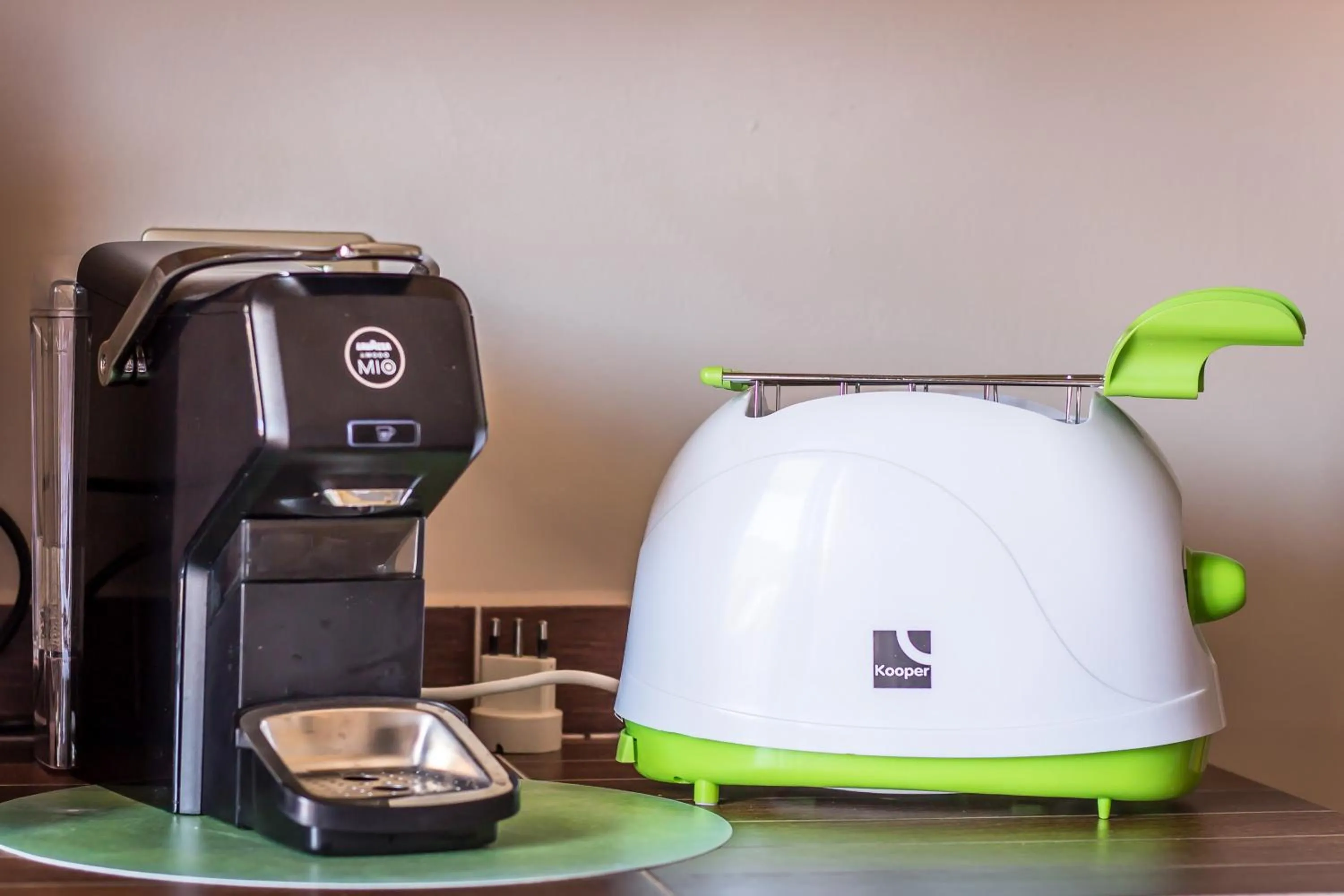 Coffee/tea facilities in White Beach