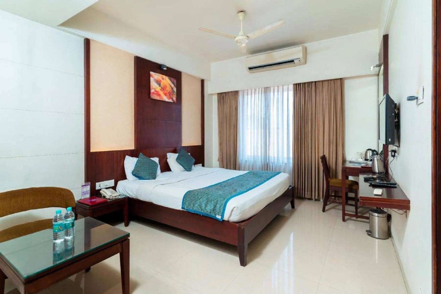 Hotel Chaitali - Pure Veg