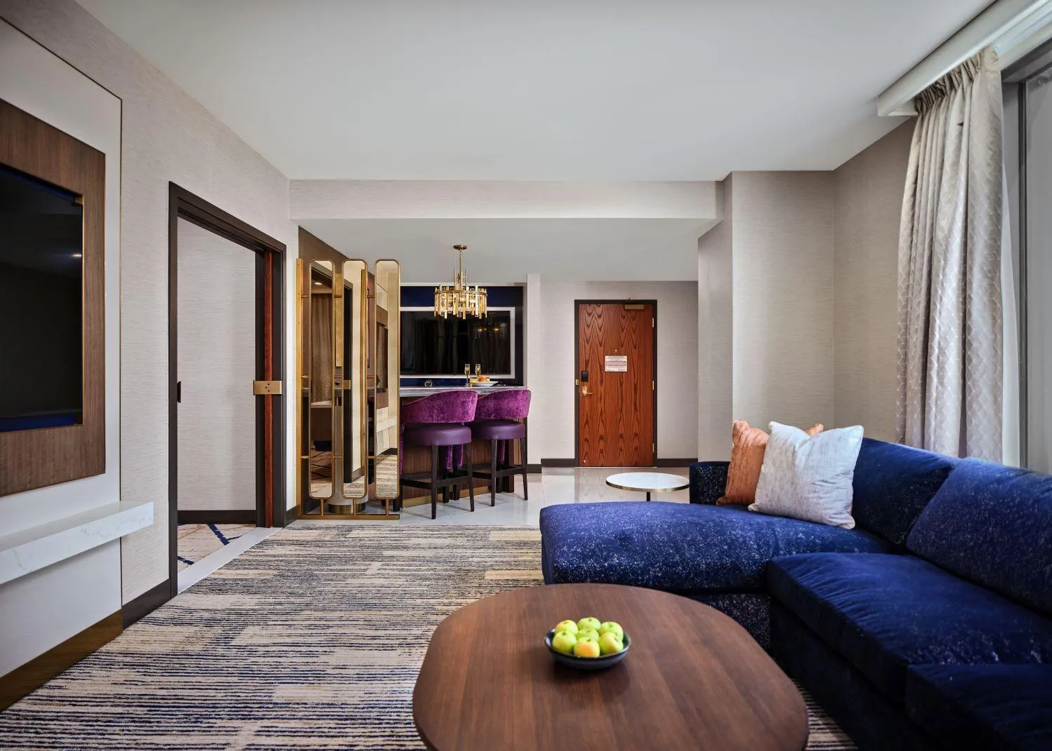 Living room in Hard Rock Hotel & Casino Ottawa