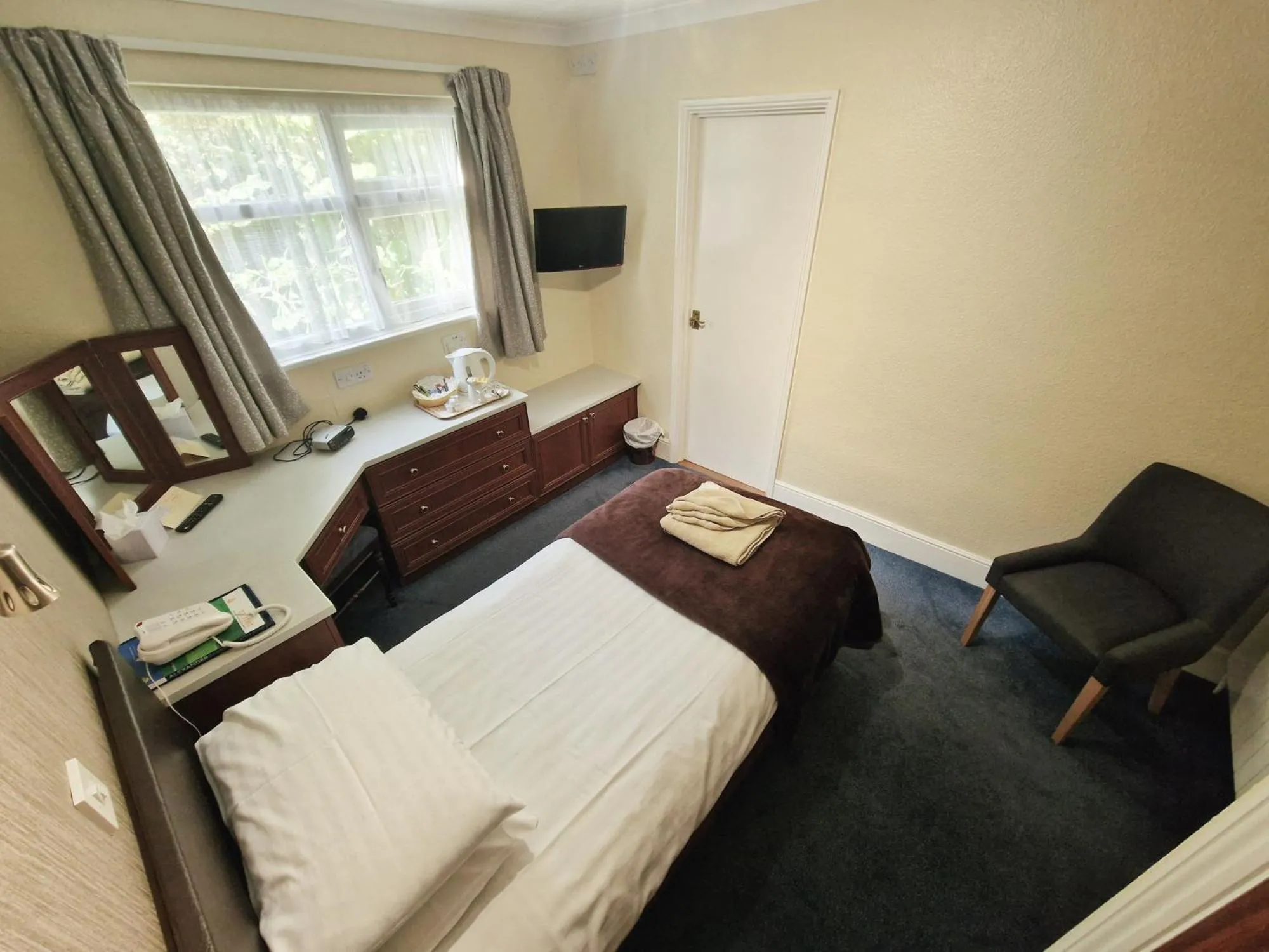 Bed in Grange Lodge Hotel