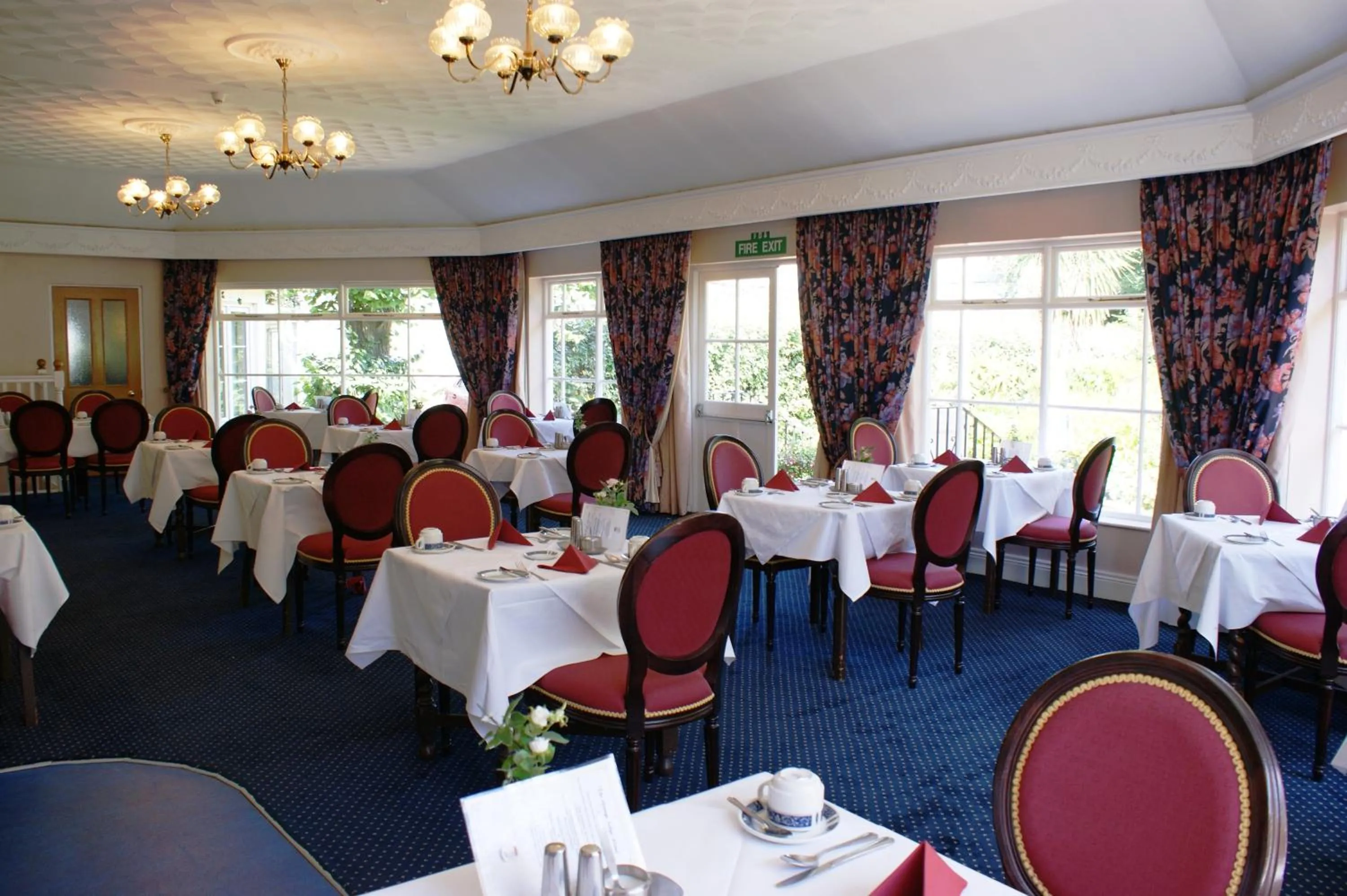 Restaurant/places to eat in Grange Lodge Hotel