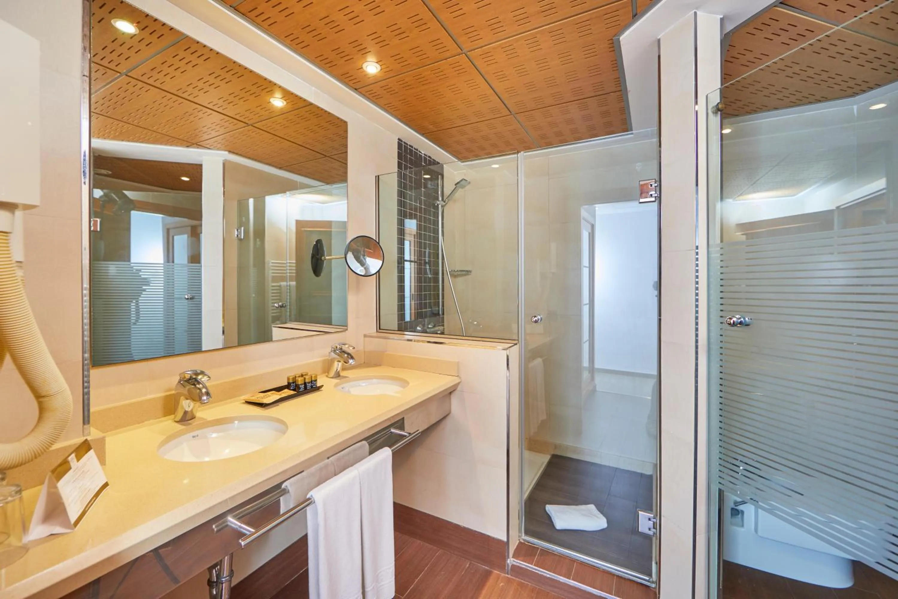 Shower in Hotel Playa Golf - Adults Only