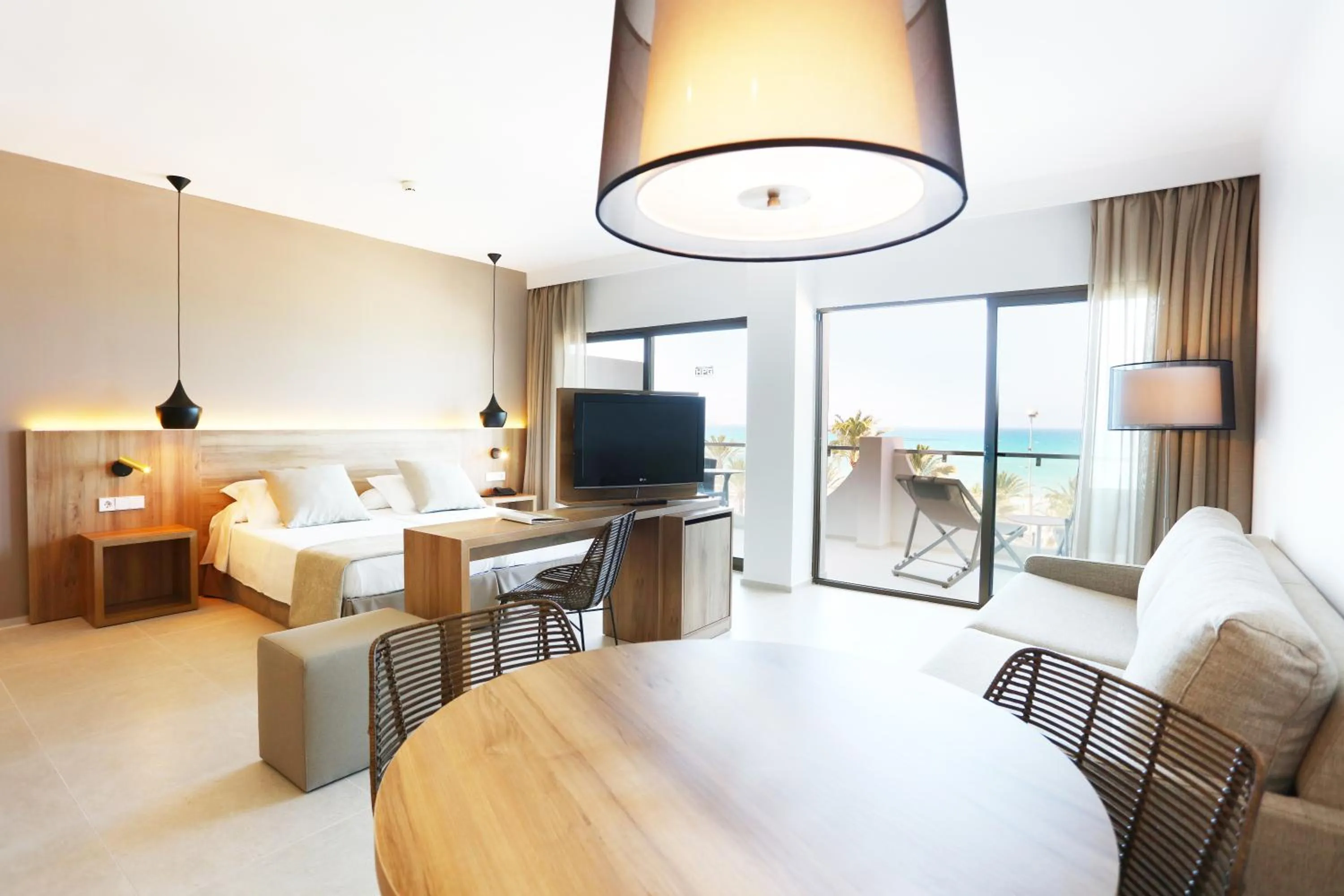 Bed in Hotel Playa Golf - Adults Only