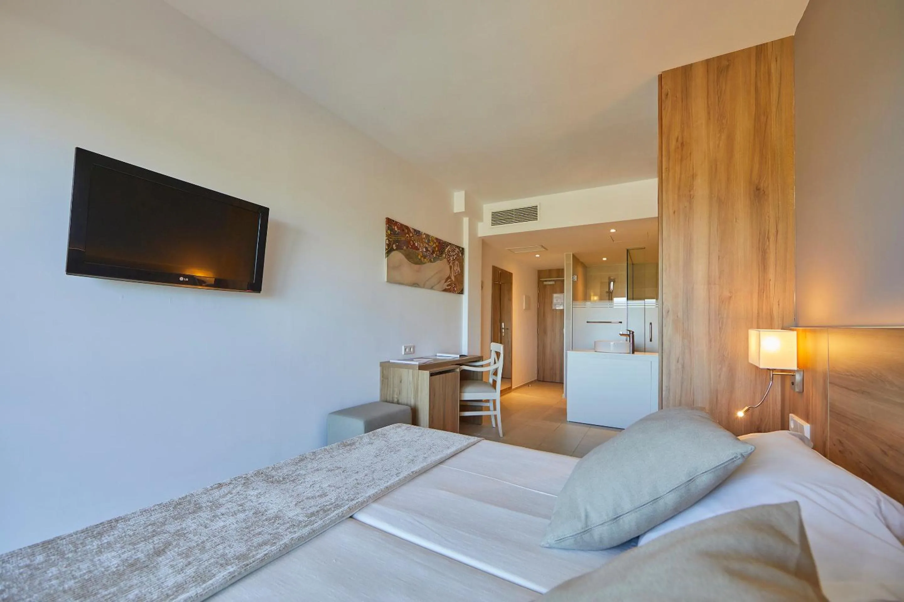 Bed in Hotel Playa Golf - Adults Only