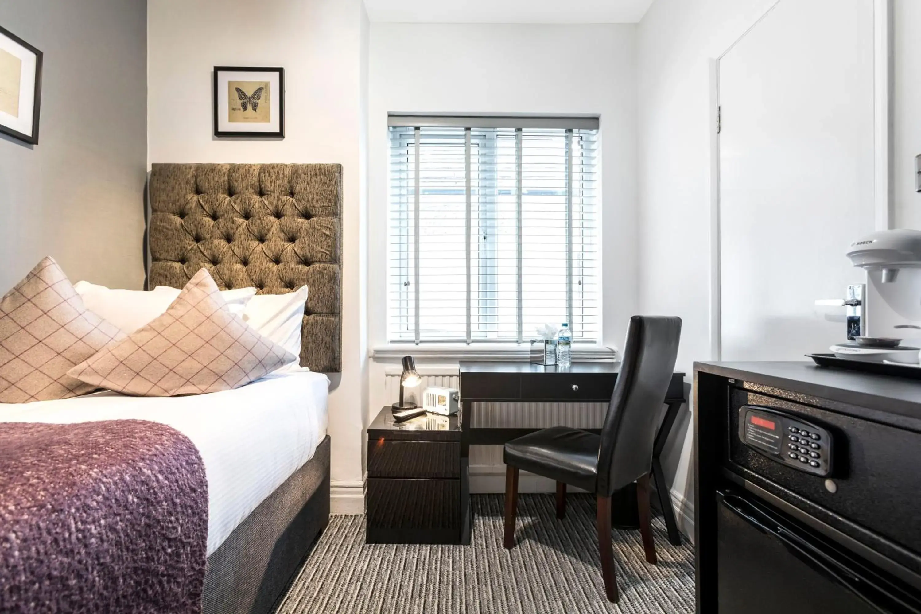 Single Room - single occupancy in Martel Guest House Free Parking Single Room - single occupancy in Martel Guest House Free Parking