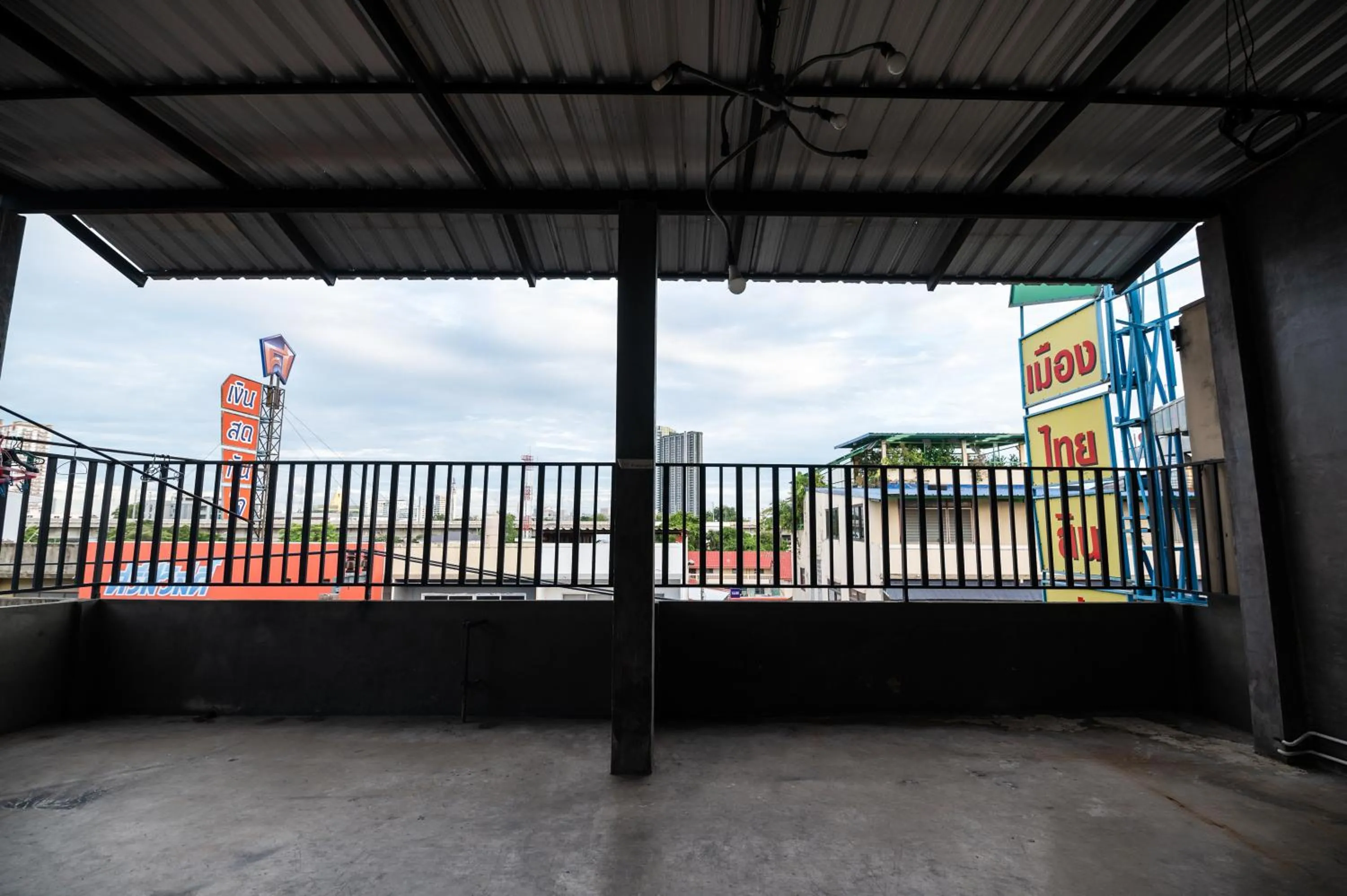 Another High Away Hostel - Bangkok