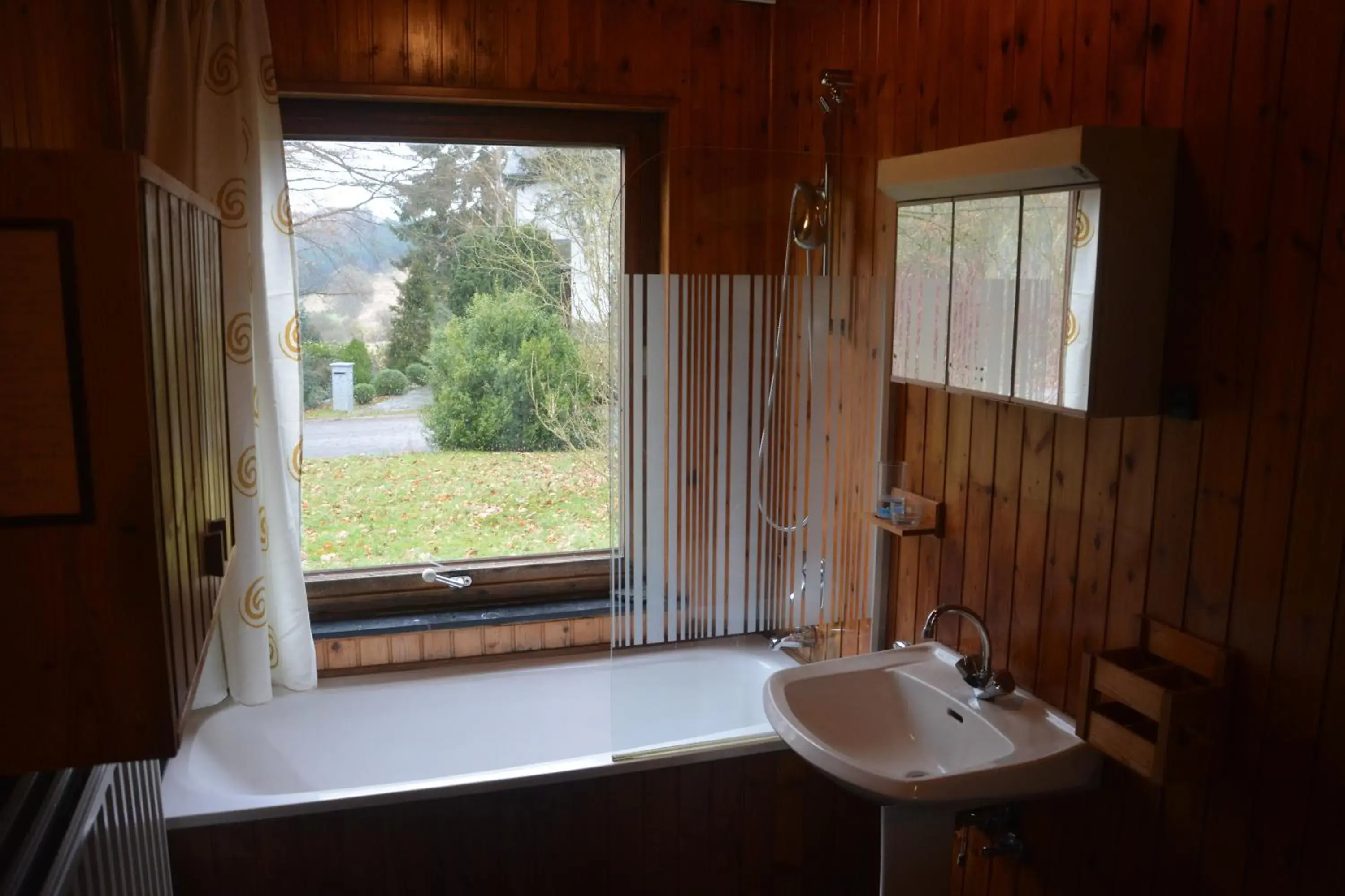 Budget Double Room in B&B La Source Houffalize Budget Double Room in B&B La Source Houffalize