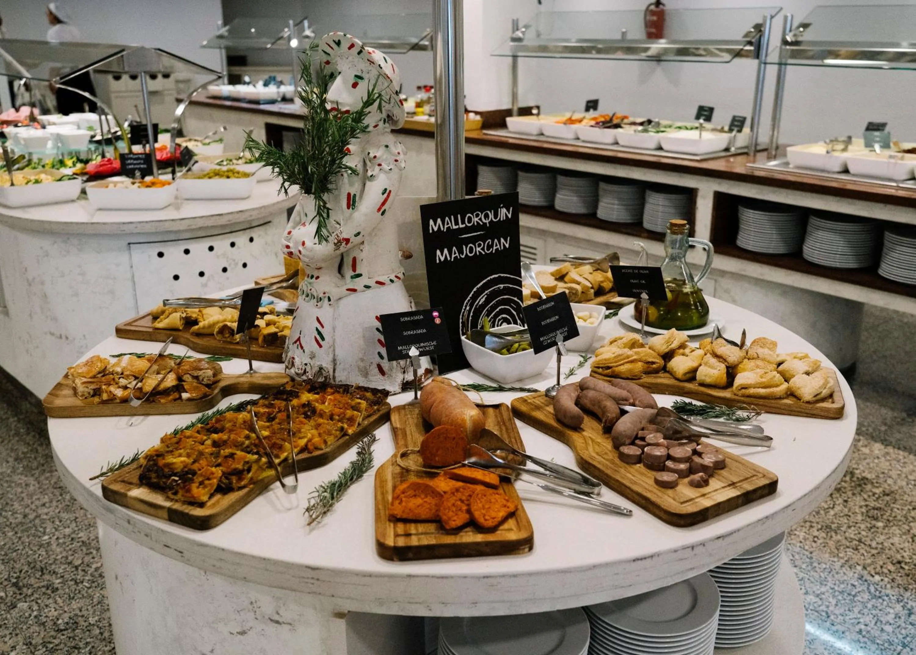 Restaurant/places to eat in Alua Gran Camp de Mar