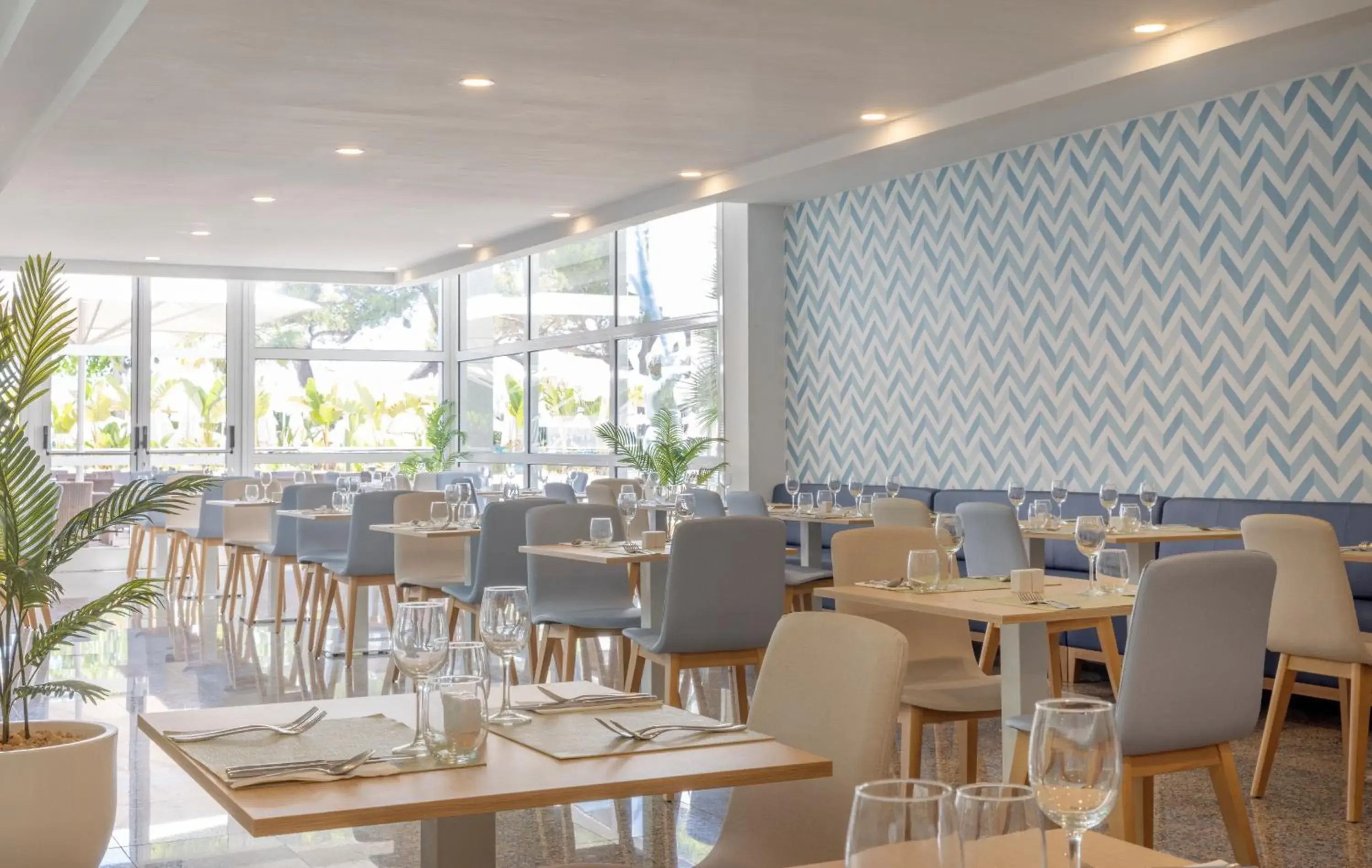 Restaurant/places to eat in Alua Gran Camp de Mar Restaurant/places to eat in Alua Gran Camp de Mar