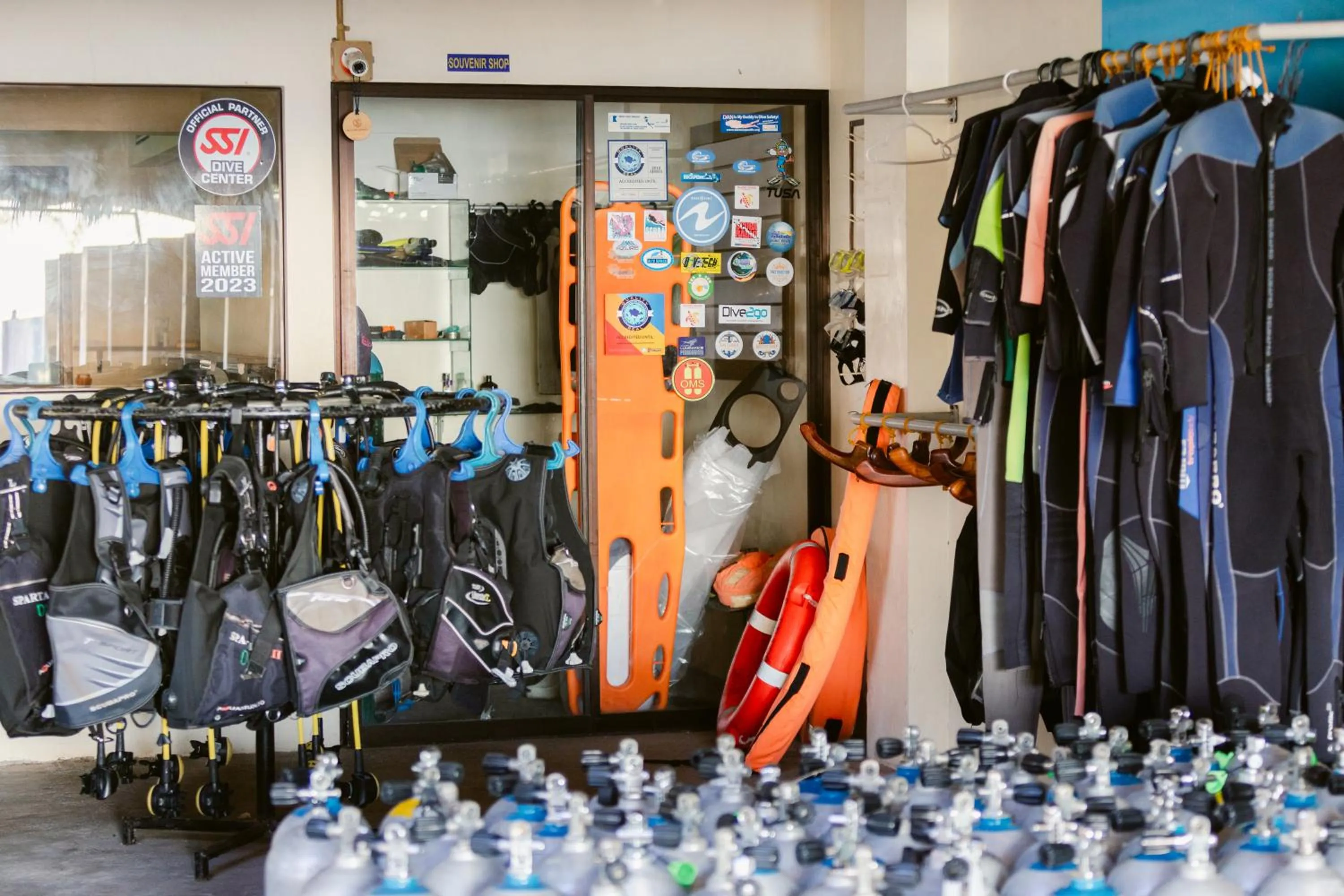 Diving in Azure Dive Resort